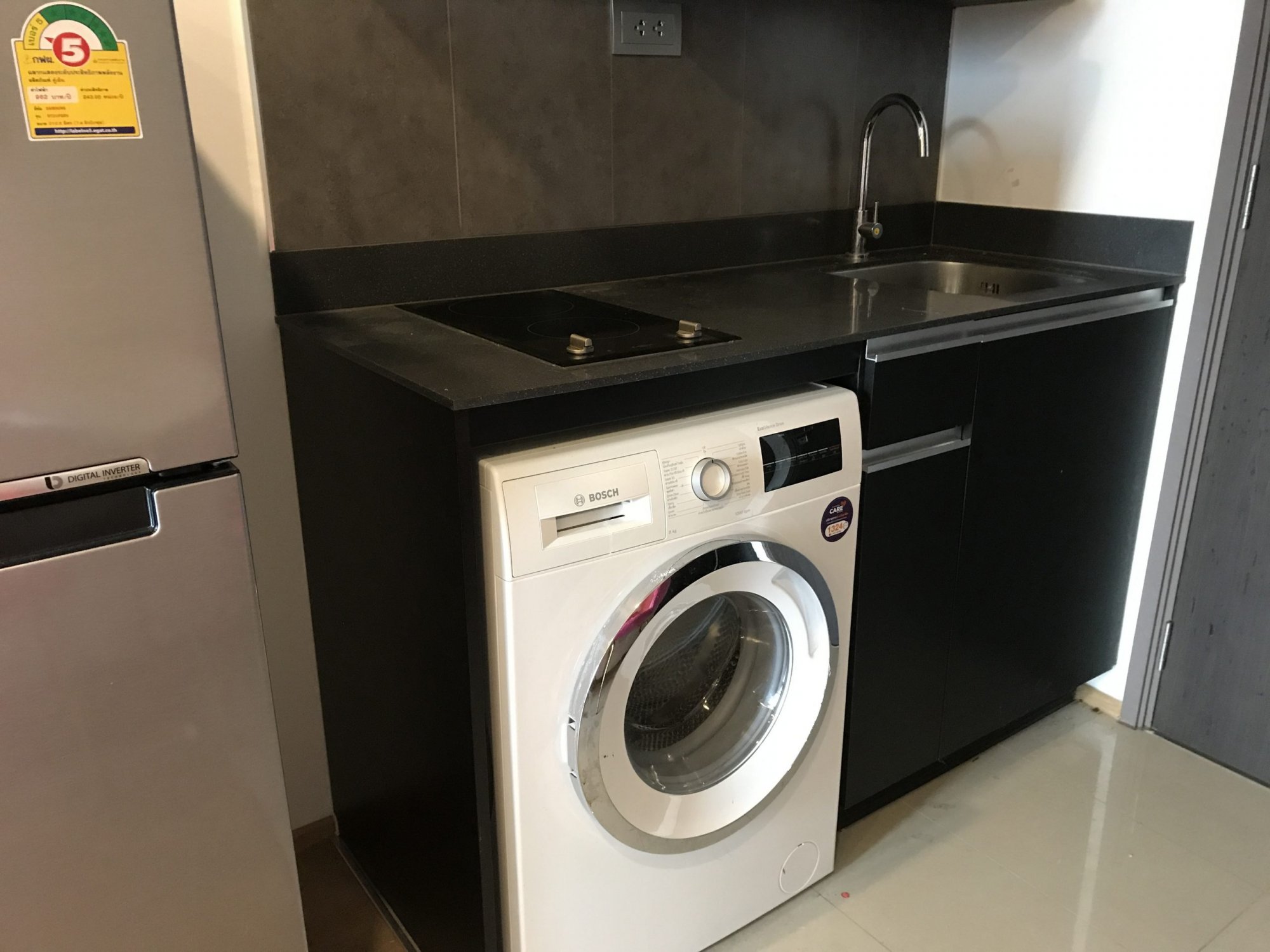 ปล่อยเช่า! แอชตัน จุฬา-สีลม ในราคาเพียง 24,000บาท/เดือน 1 ห้องนอน 1 ห้องน้ำ 30ตรม. ใกล้ MRT สามย่าน เฟอร์นิเจอร์ครบพร้อมเข้าอยู่ PROP000372