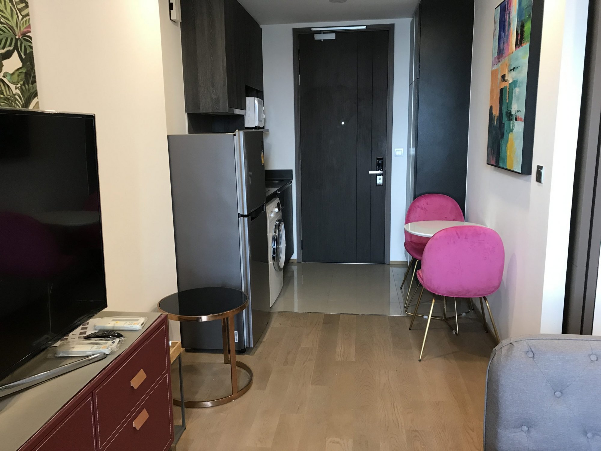 ปล่อยเช่า! แอชตัน จุฬา-สีลม ในราคาเพียง 24,000บาท/เดือน 1 ห้องนอน 1 ห้องน้ำ 30ตรม. ใกล้ MRT สามย่าน เฟอร์นิเจอร์ครบพร้อมเข้าอยู่ PROP000372