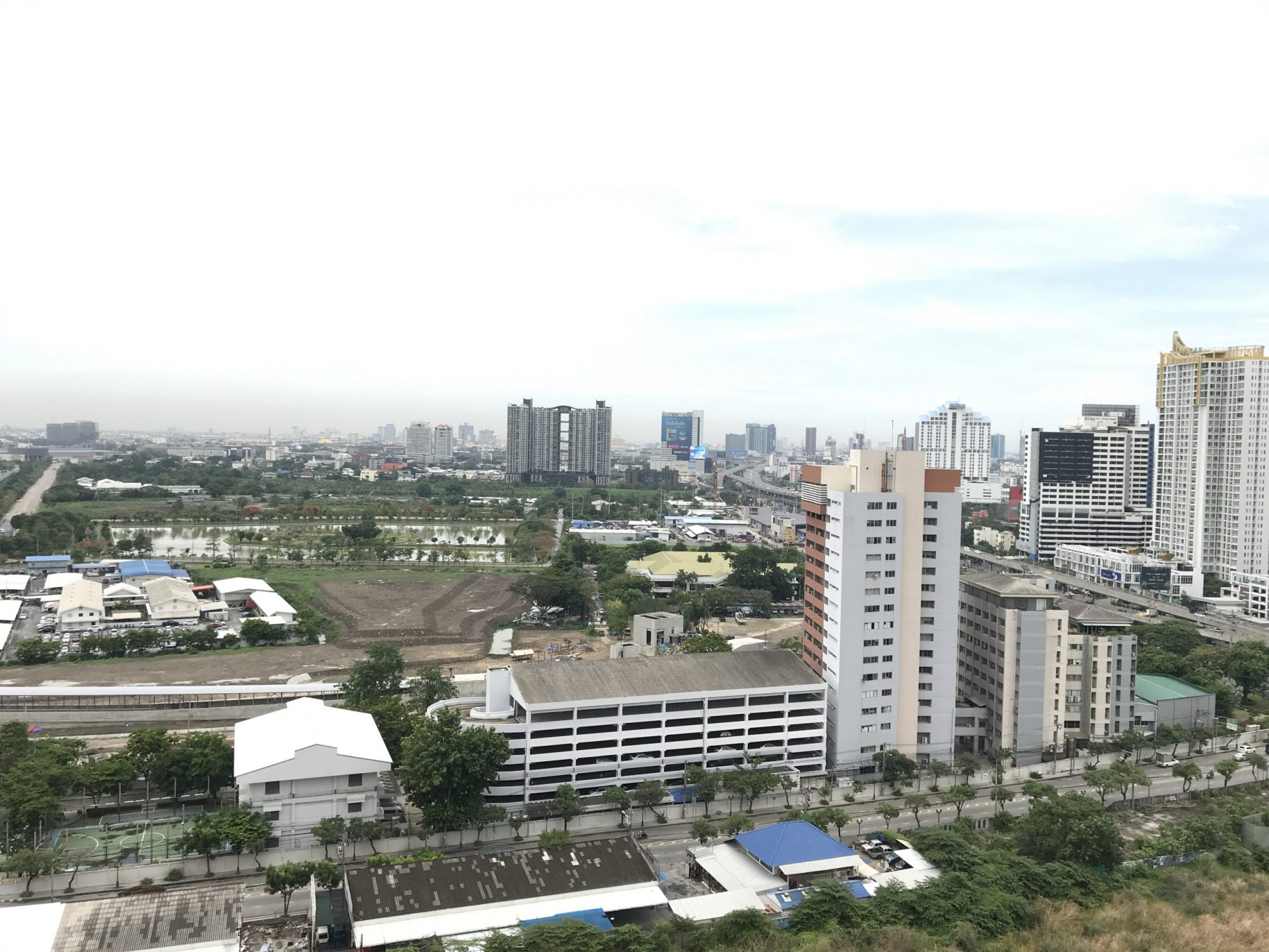 For rent at Lumpini Place Rama9 - Ratchada 1 Bedroom 1 Bathroom 15,000THB/month Fully furnished PROP000373