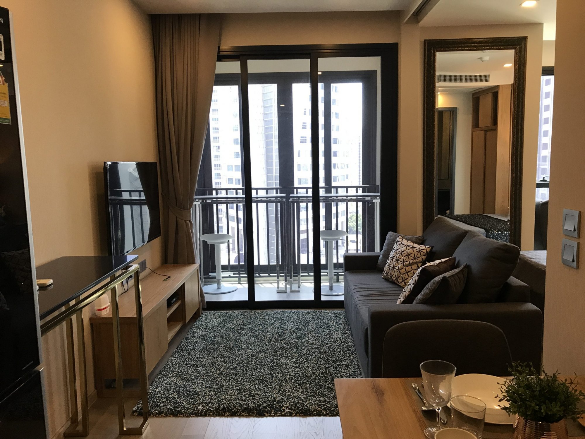 ปล่อยเช่า! ASHTON ASOKE ในราคาเพียง 40,000บาท/เดือน 1 ห้องนอน 1 ห้องน้ำ 37ตรม. ติดรถไฟฟ้า MRT สุขุมวิท และใกล้ BTS อโศก เฟอร์นิเจอร์ครบพร้อมเข้าอยู่ PROP000379