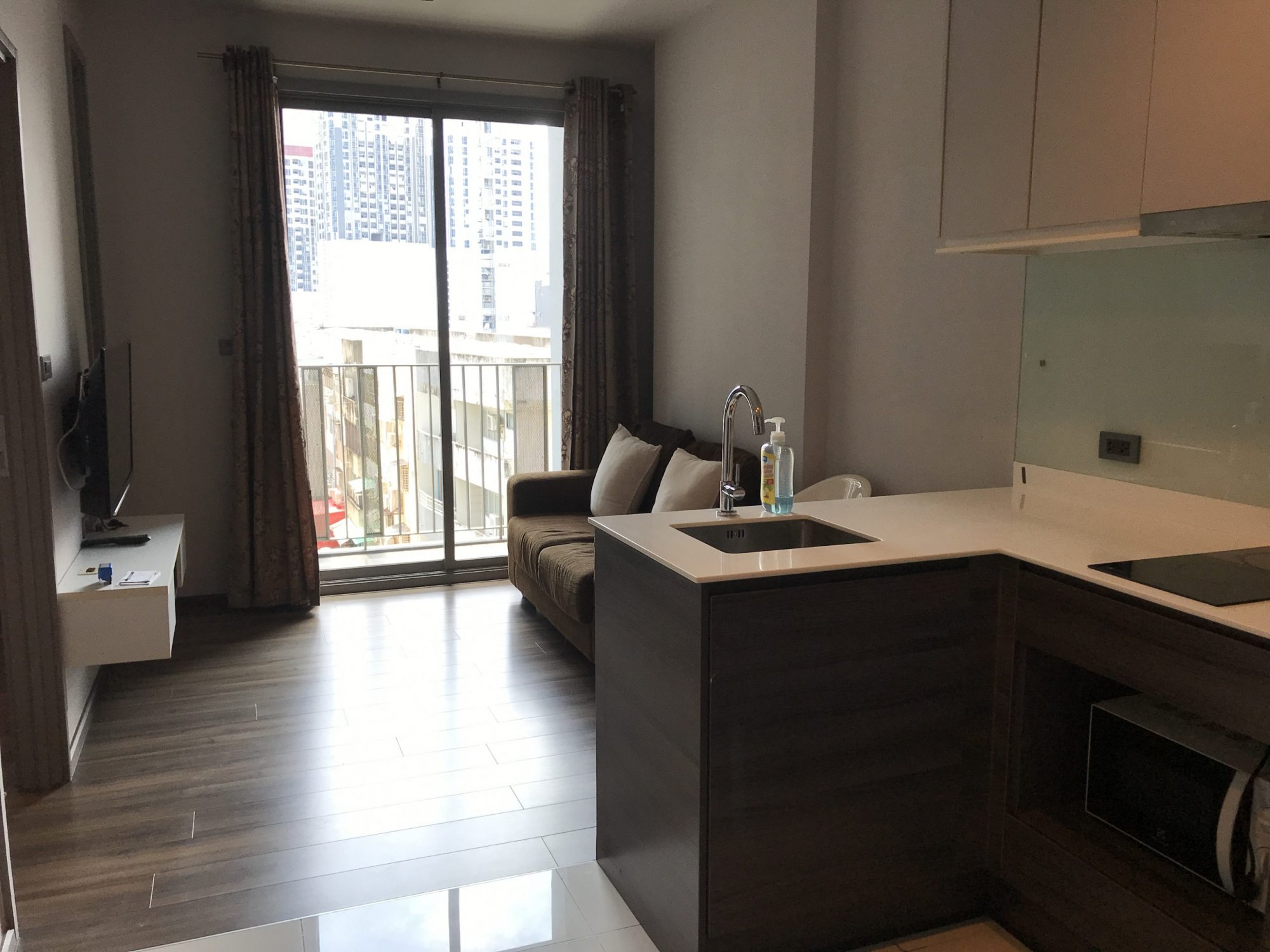 For Rent! at Ceil by Sansiri 1 Bedroom 1 Bathroom 18,000 THB/Month (Can negotiate) Fully furnished
