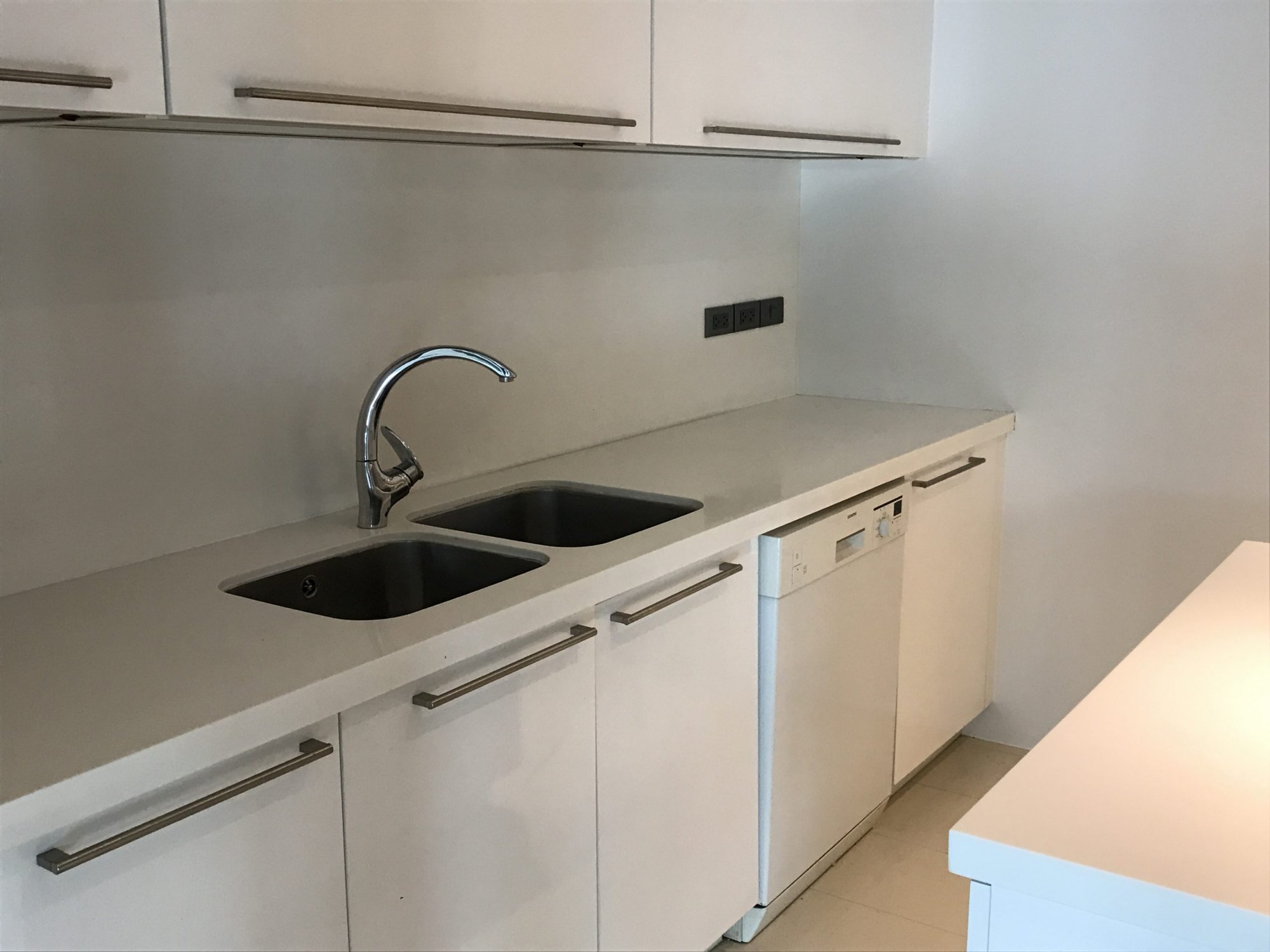 Belgravia Residence For rent 4bedroom 298sqm pool view with private Lift