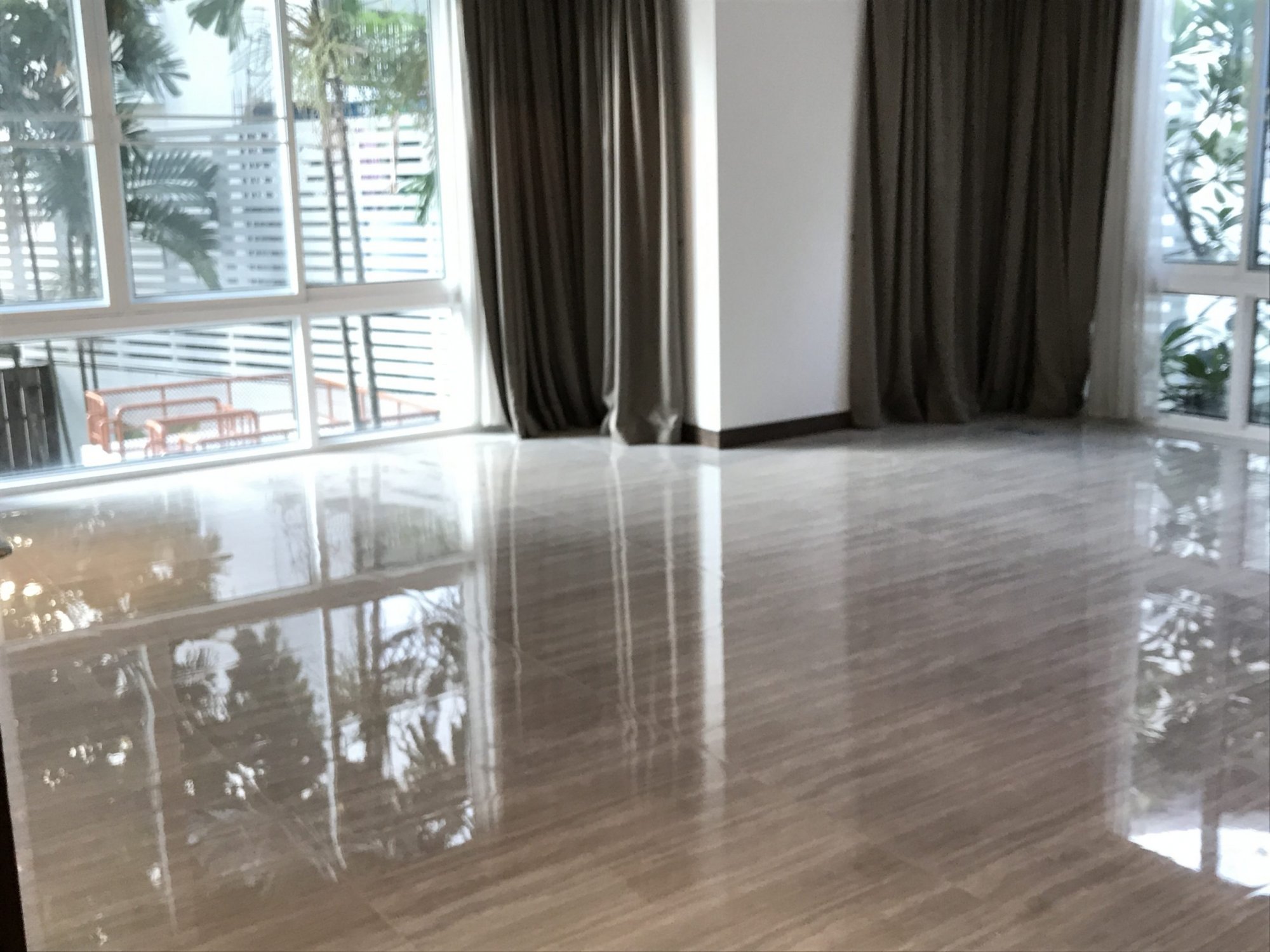 เช่า/ขาย เบลกราเวียเรสซิเดนซ์ 4ห้องนอน พร้อมห้องแม่บ้าน วิวสระน้ำ 298ตรม