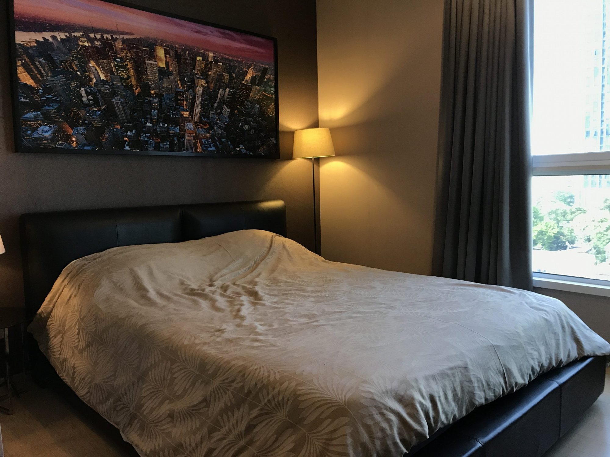 **ขาย/เช่า! ** HQ Thonglor ขายเพียง 9,570,000บาท ค่าโอนคนละครึ่ง เช่าเพียง 35,000บาท/เดือน 1 ห้องนอน 1 ห้องนอน 43ตรม. ห้องใหญ่อยู่สบาย ใกล้ BTS Thonglor PROP000398