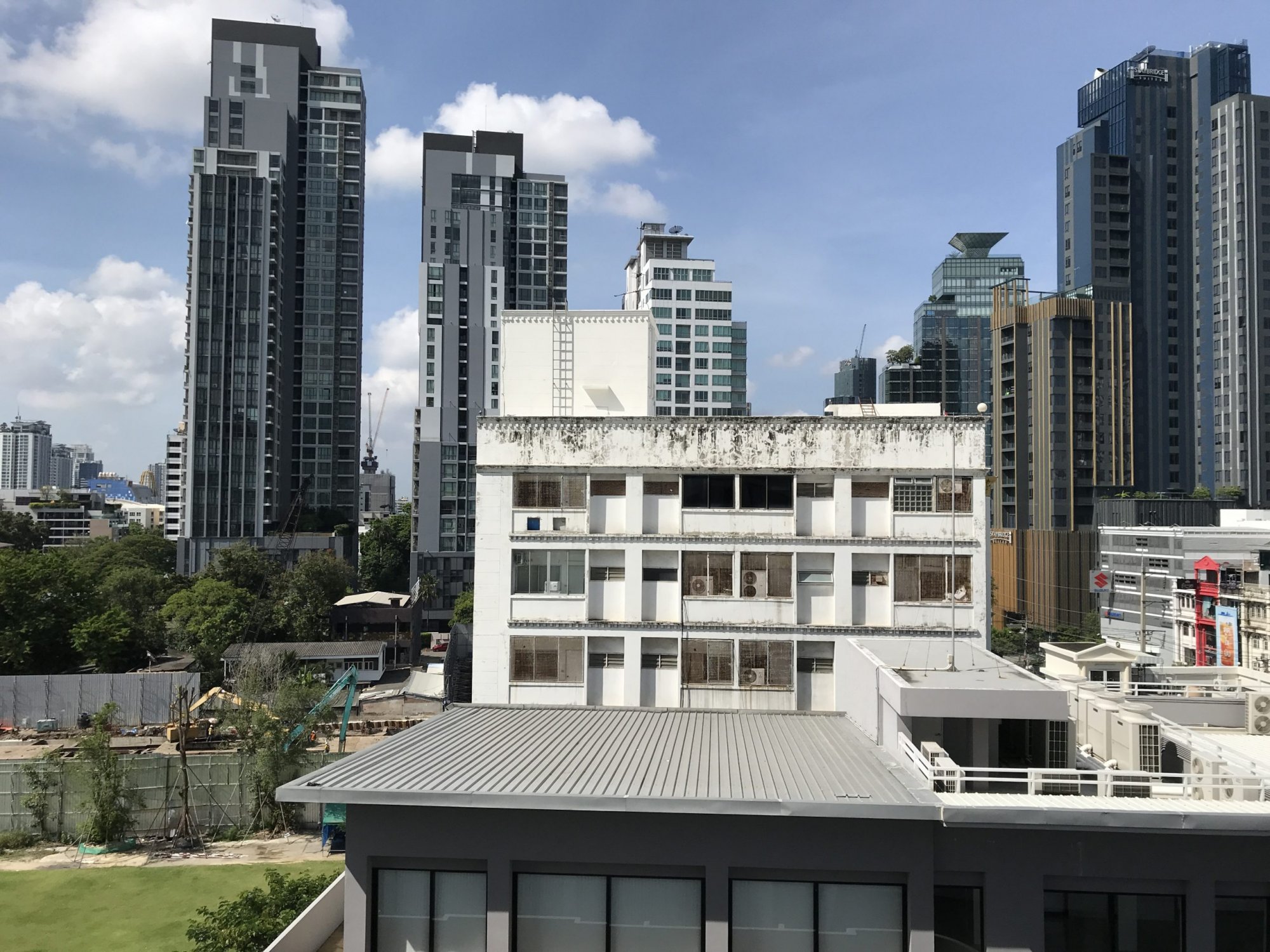 **ขาย/เช่า! ** HQ Thonglor ขายเพียง 9,570,000บาท ค่าโอนคนละครึ่ง เช่าเพียง 35,000บาท/เดือน 1 ห้องนอน 1 ห้องนอน 43ตรม. ห้องใหญ่อยู่สบาย ใกล้ BTS Thonglor PROP000398