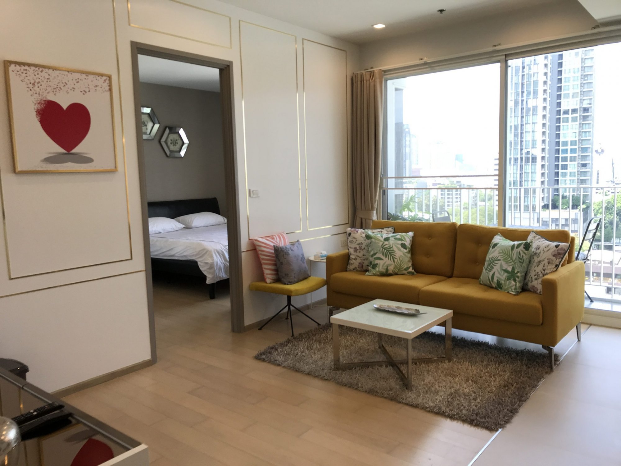 ปล่อยเช่า! HQ Thonglor ในราคาเพียง 38,000บาท/เดือน 1 ห้องนอน 1 ห้องนอน 43.5ตรม ห้องใหญ่อยู่สบาย ใกล้ BTS Thonglor เฟอร์เจอร์ครบพร้อมเข้าอยู่ PROP000399