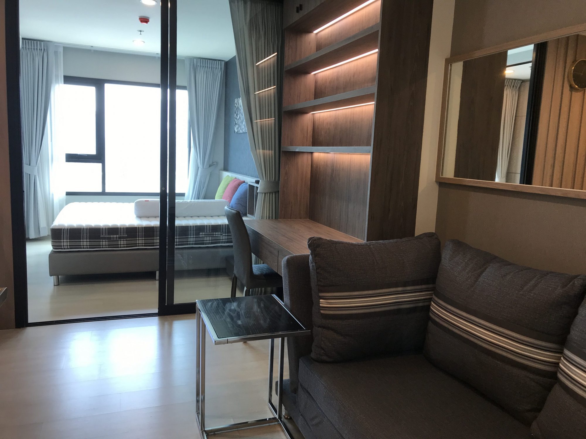 ปล่อยเช่า! Life Asoke ในราคาเพียง 20,000บาท/เดือน 1 ห้องนอน 1 ห้องน้ำ 35.45ตรม. ใกล้ BTS อโศก เฟอร์นิเจอร์ครบพร้อมเข้าอยู่ (ราคาต่อรองได้) PROP000407