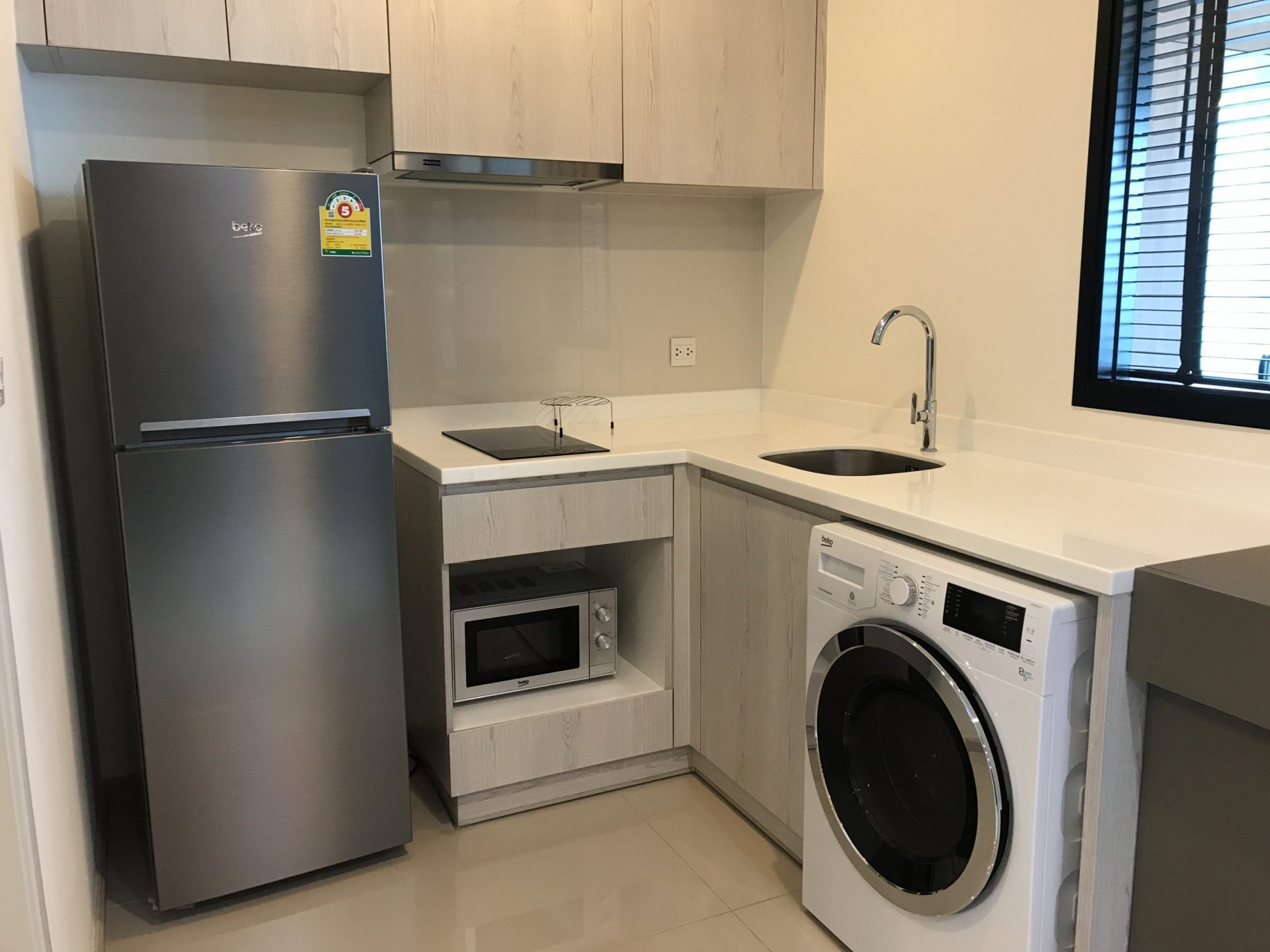 ปล่อยเช่า! Life Asoke ในราคาเพียง 20,000บาท/เดือน 1 ห้องนอน 1 ห้องน้ำ 35.45ตรม. ใกล้ BTS อโศก เฟอร์นิเจอร์ครบพร้อมเข้าอยู่ (ราคาต่อรองได้) PROP000407