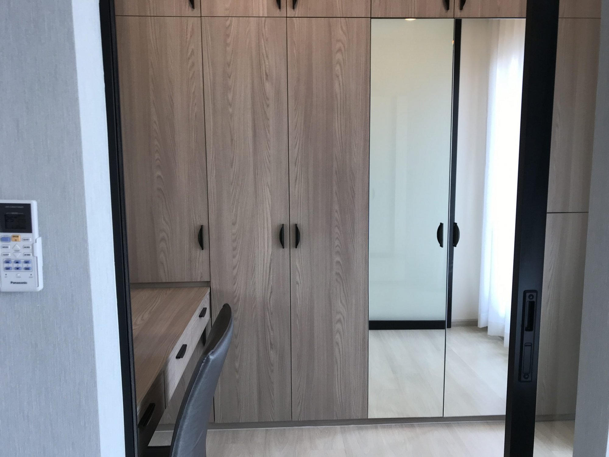 ปล่อยเช่า! Life Asoke ในราคาเพียง 20,000บาท/เดือน 1 ห้องนอน 1 ห้องน้ำ 35.45ตรม. ใกล้ BTS อโศก เฟอร์นิเจอร์ครบพร้อมเข้าอยู่ (ราคาต่อรองได้) PROP000407