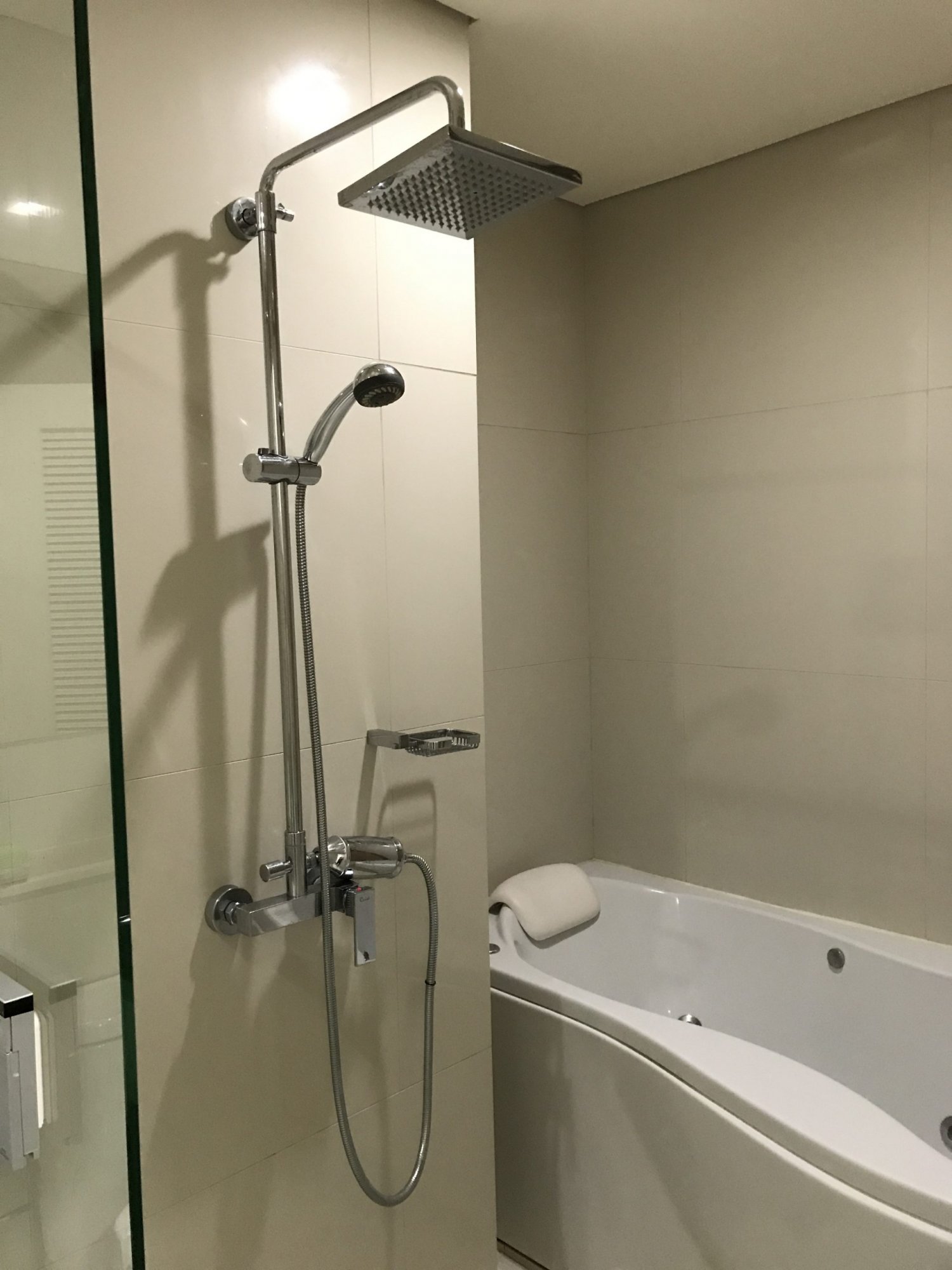 ปล่อยเช่า! Ivy Thonglor ในราคาเพียง 60,000บาท/เดือน 2 ห้องนอน 2 ห้องน้ำ 88ตรม. ห้องใหญ่อยู่สบาย ใกล้ BTS ทองหล่อ เฟอร์นิเจอร์ครบพร้อมเข้าอยู่ PROP000410