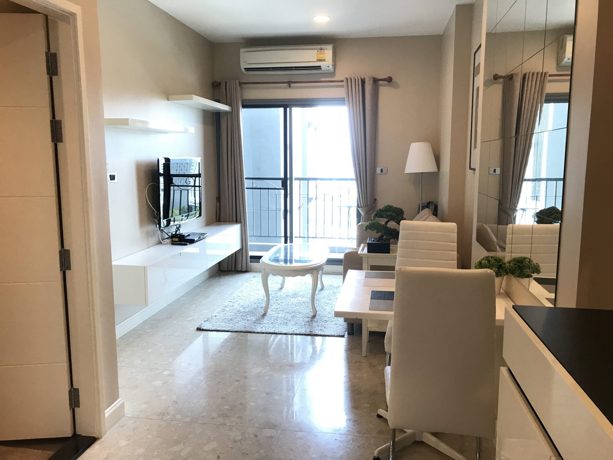 ปล่อยเช่า! The Crest Sukhumvit 34 ในราคาเพียง 40,000บาท/เดือน 1 ห้องนอน 1 ห้องน้ำ 46ตรม. ใกล้ BTS ทองหล่อ เฟอร์นิเจอร์ครบพร้อมเข้าอยู่ PROP000424