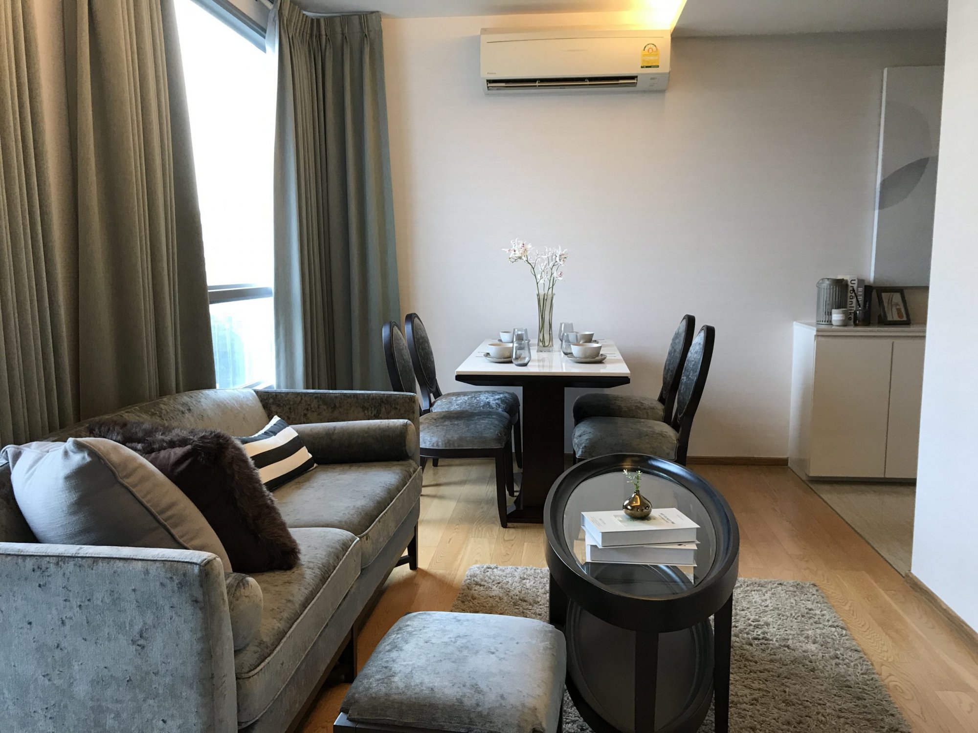 ขาย/เช่า! H Sukhumvit 43 2 ห้องนอน 59.14 ตรม. ใกล้ BTS พร้อมพงษ์ ขายเพียง 12,300,000 บาท รวมค่าใช้จ่ายทุกอย่าง หรือเช่าเพียง 55,000 บาท/เดือน เฟอร์นิเจอร์ครบพร้อมเข้าอยู่ PROP000426