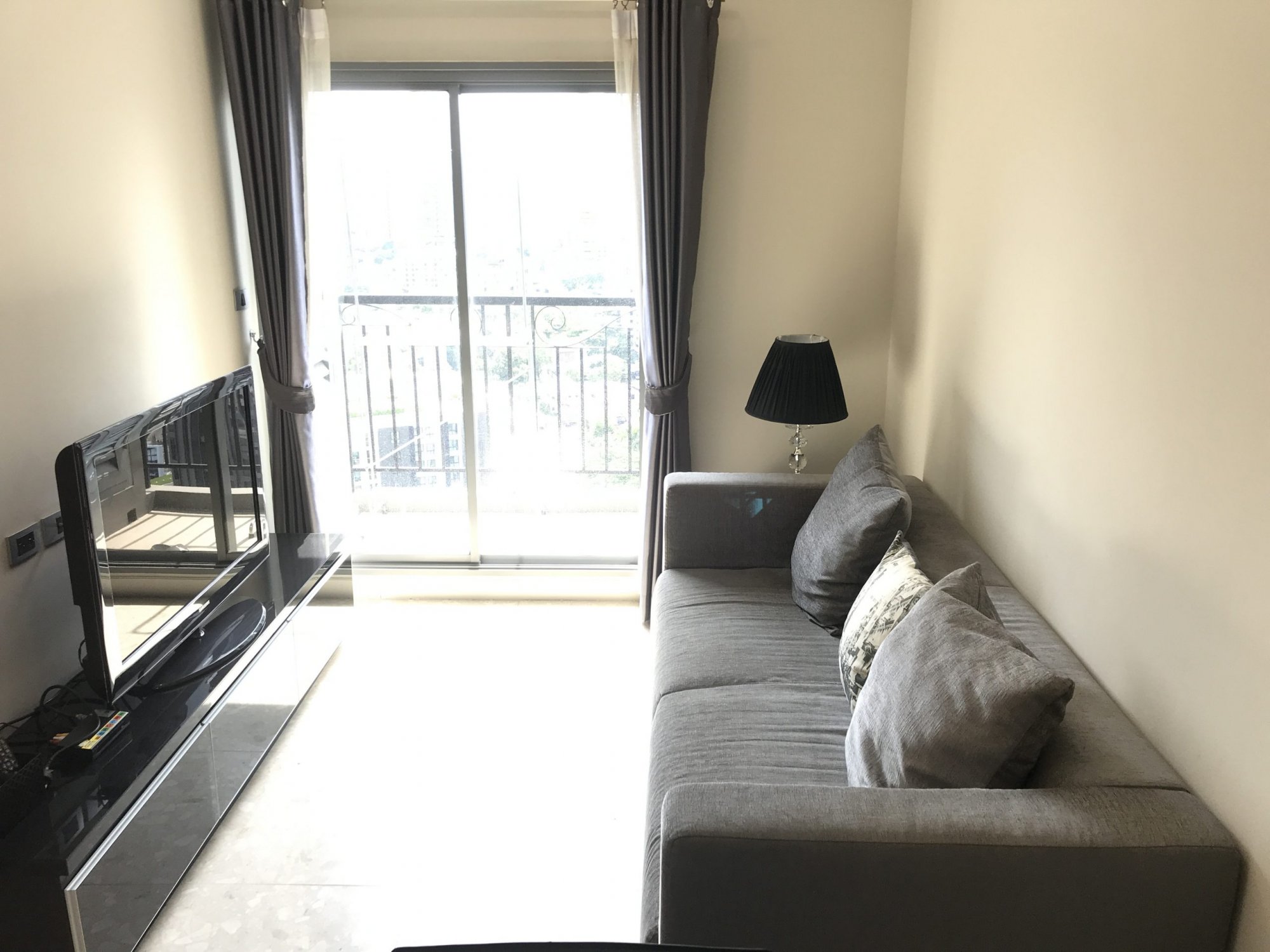 ** ลดกระหน่ำ! ** The Crest Sukhumvit 34 ปล่อยเช่า ราคาพิเศษเพียง 20,000บาท/เดือน 1 ห้องนอน 1 ห้องน้ำ 35ตรม. ใกล้ BTS ทองหล่อ เฟอร์นิเจอร์ครบพร้อมเข้าอยู่ PROP000429