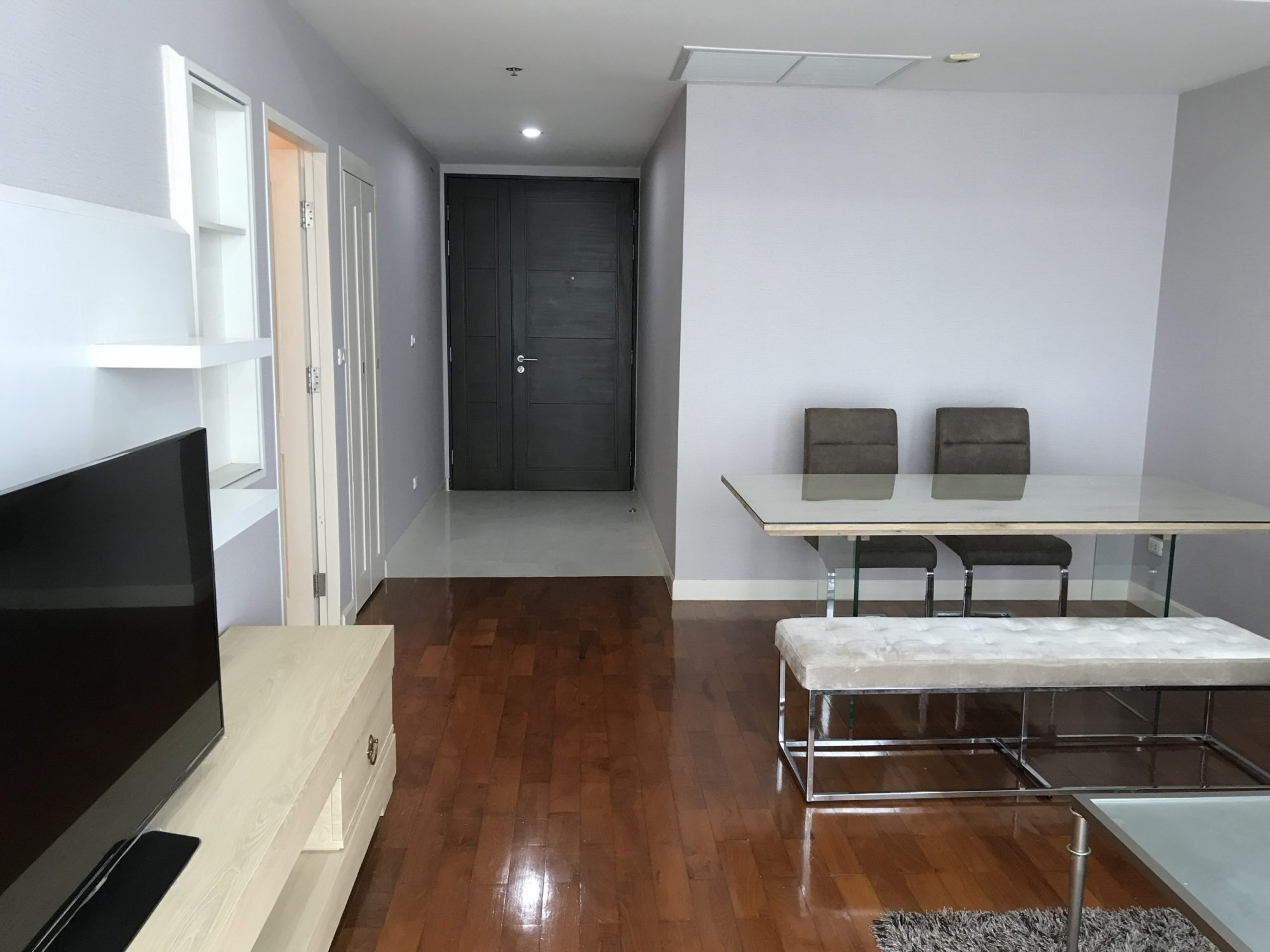 คุ้มสุดๆให้เช่า ที่ Siri Residence ราคาดี เพียง 40,000บาท/เดือน  1 ห้องนอน 1 ห้องน้ำ 60 ตรม ใกล้ BTS พร้อมพงษ์ เฟอร์นิเจอร์ครบพร้อมเข้าอยู่ (ราคาต่อรองได้) PROP000431