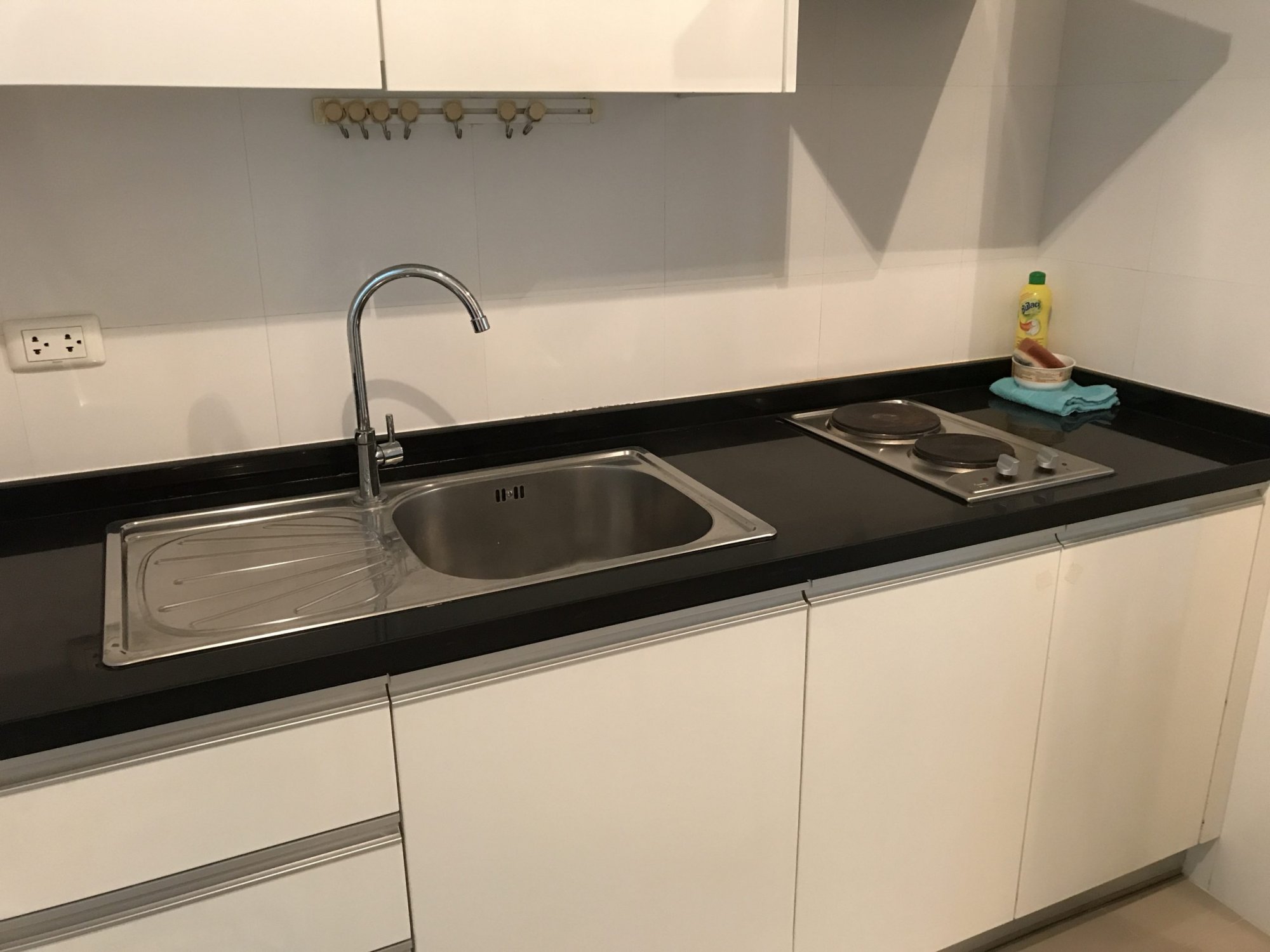 คุ้มสุดๆให้เช่า ที่ Siri Residence ราคาดี เพียง 40,000บาท/เดือน  1 ห้องนอน 1 ห้องน้ำ 60 ตรม ใกล้ BTS พร้อมพงษ์ เฟอร์นิเจอร์ครบพร้อมเข้าอยู่ (ราคาต่อรองได้) PROP000431