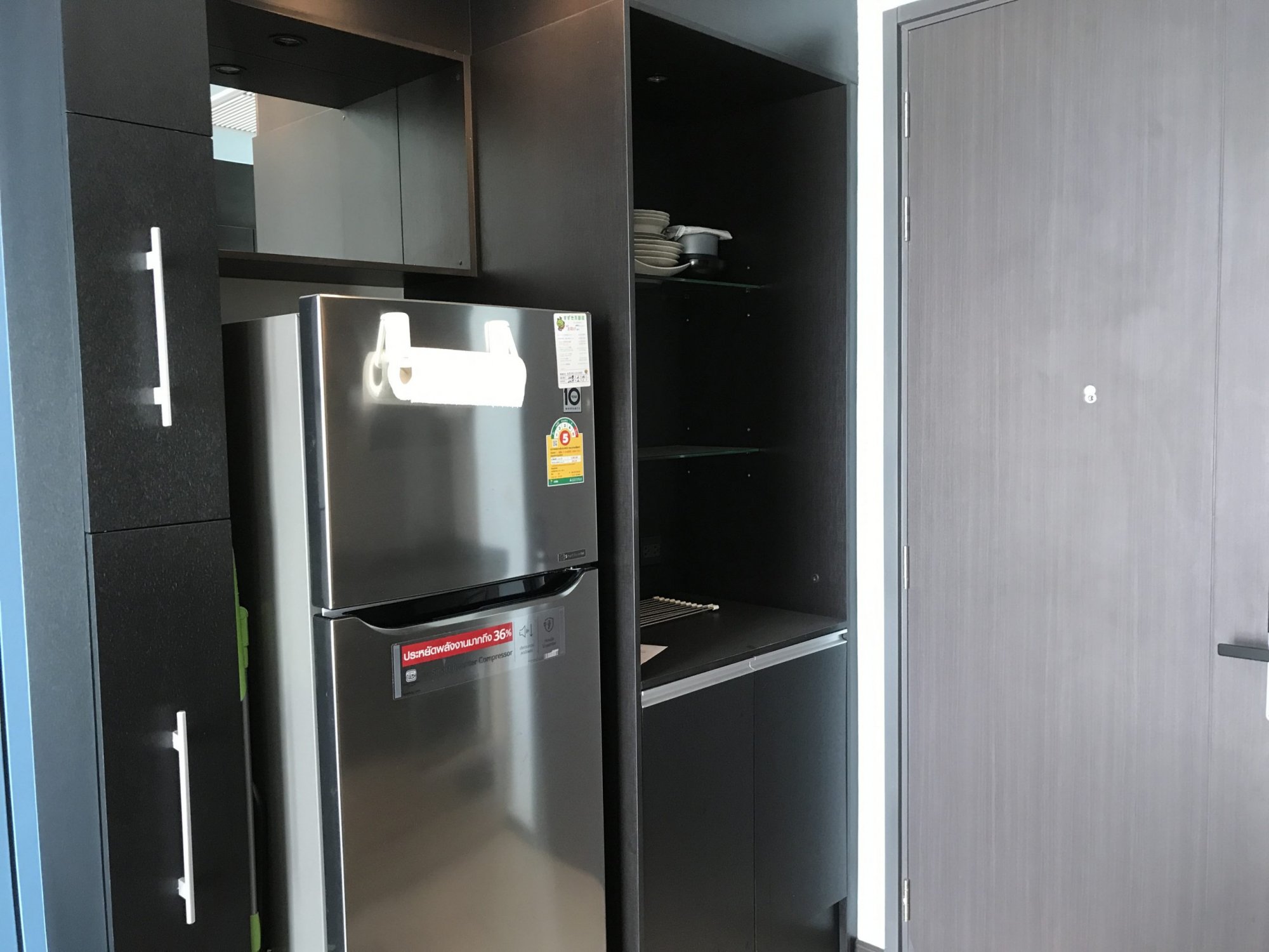 ให้เช่า Edge Sukhumvit 23  1 ห้องนอน 33 ตรม ใกล้ MRT สุขุมวิท เพียง 28,000 บาท/เดือน เฟอร์นิเจอร์ครบพร้อมเข้าอยู่ PROP000434