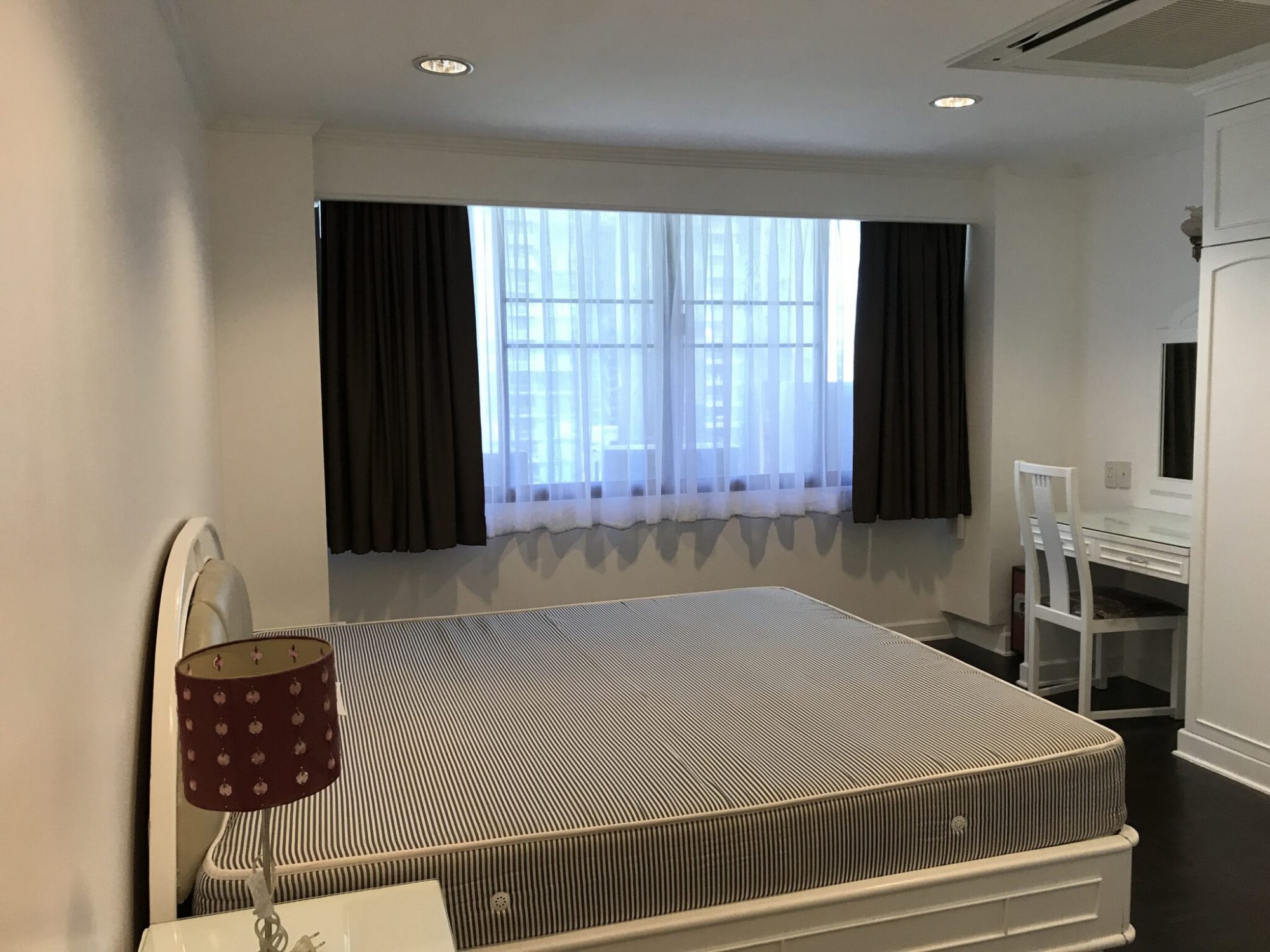 ปล่อยเช่า! Acadamia Grand Tower ในราคาเพียง 40,000บาท/เดือน 2 ห้องนอน 1 ห้องน้ำ ขนาด 91.28ตรม. ใกล้ BTS พร้อมพงษ์ เฟอร์นิเจอร์ครบพร้อมเข้าอยู่ PROP000438