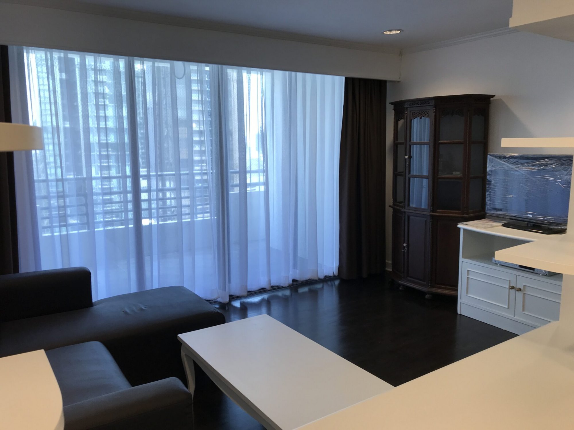 ปล่อยเช่า! Acadamia Grand Tower ในราคาเพียง 40,000บาท/เดือน 2 ห้องนอน 1 ห้องน้ำ ขนาด 91.28ตรม. ใกล้ BTS พร้อมพงษ์ เฟอร์นิเจอร์ครบพร้อมเข้าอยู่ PROP000438