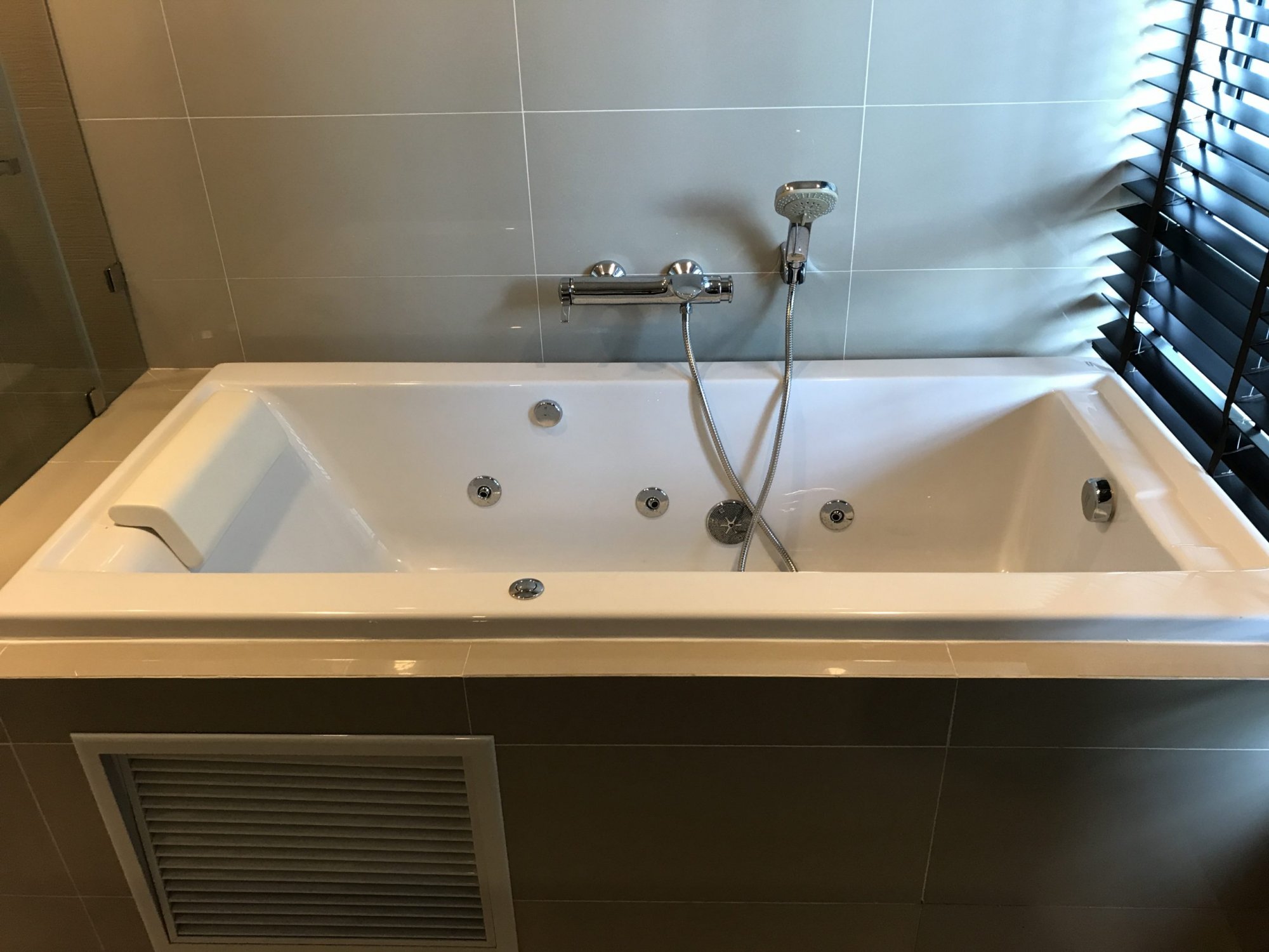 For Rent! at Grand Rama9  Bedroom 2 Bathroom 65,000 THB/Month Fully furnished (Duplex) PROP000451