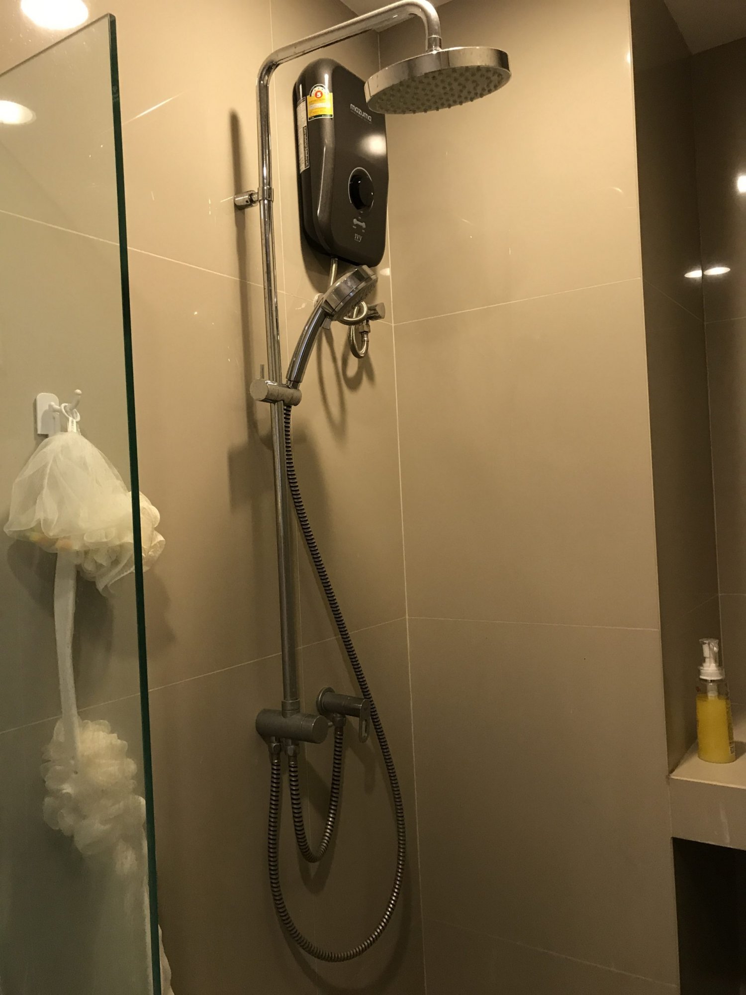 ** Hot Deal! ** For rent at Rhythm Asoke 2 Type Studio size 28Sq.m 10,000THB/month Fully furnished PROP000453