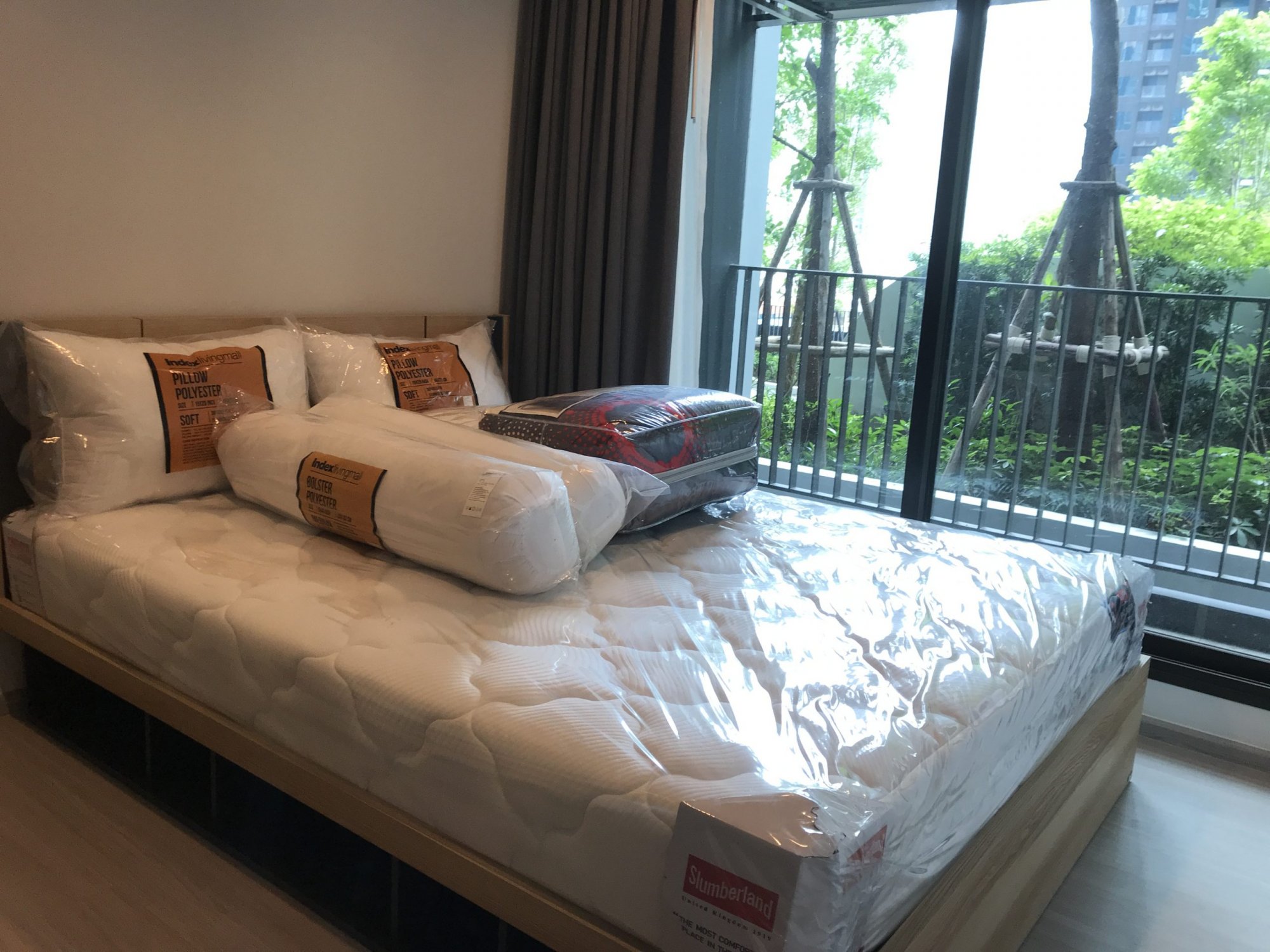 ปล่อยเช่า! LIFE Asoke - Rama 9 ในราคาเพียง 22,000บาท/เดือน 1 ห้องนอน 1 ห้องน้ำ 35ตรม. ใกล้ MRTพระราม 9 เฟอร์นิเจอร์ครบพร้อมเข้าอยู่ PROP000456