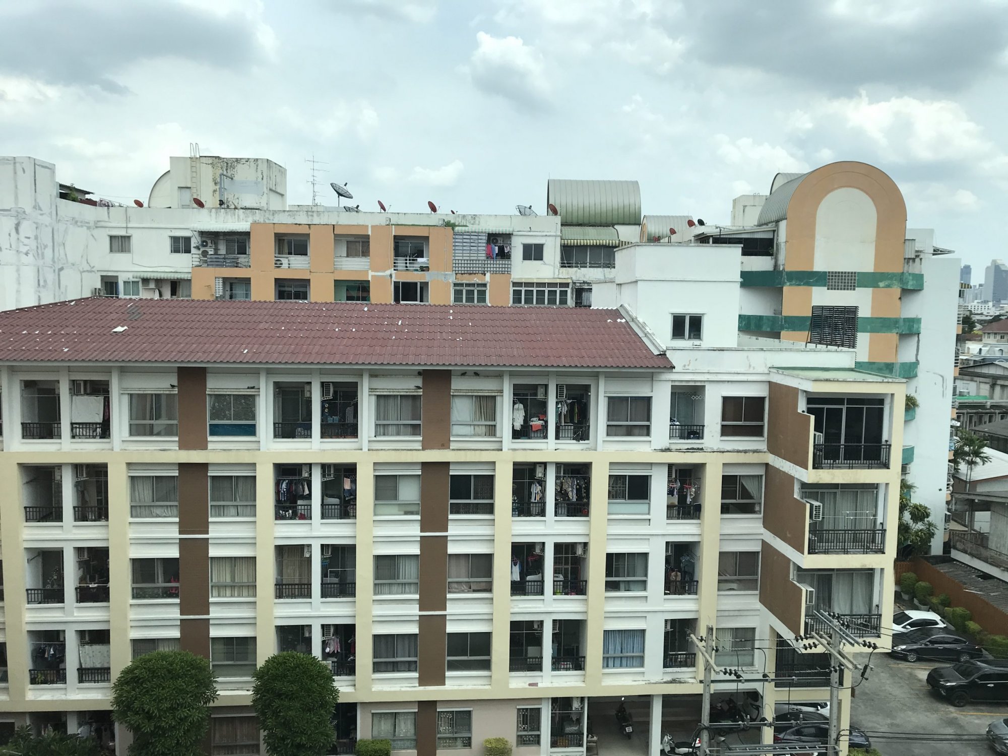 ขายคอนโด 1 นอน ห้องใหญ่ กลางลาดพร้าว 40 ตร.ม. ไม่ถึง 2 ล้าน The Niche ลาดพร้าว 48