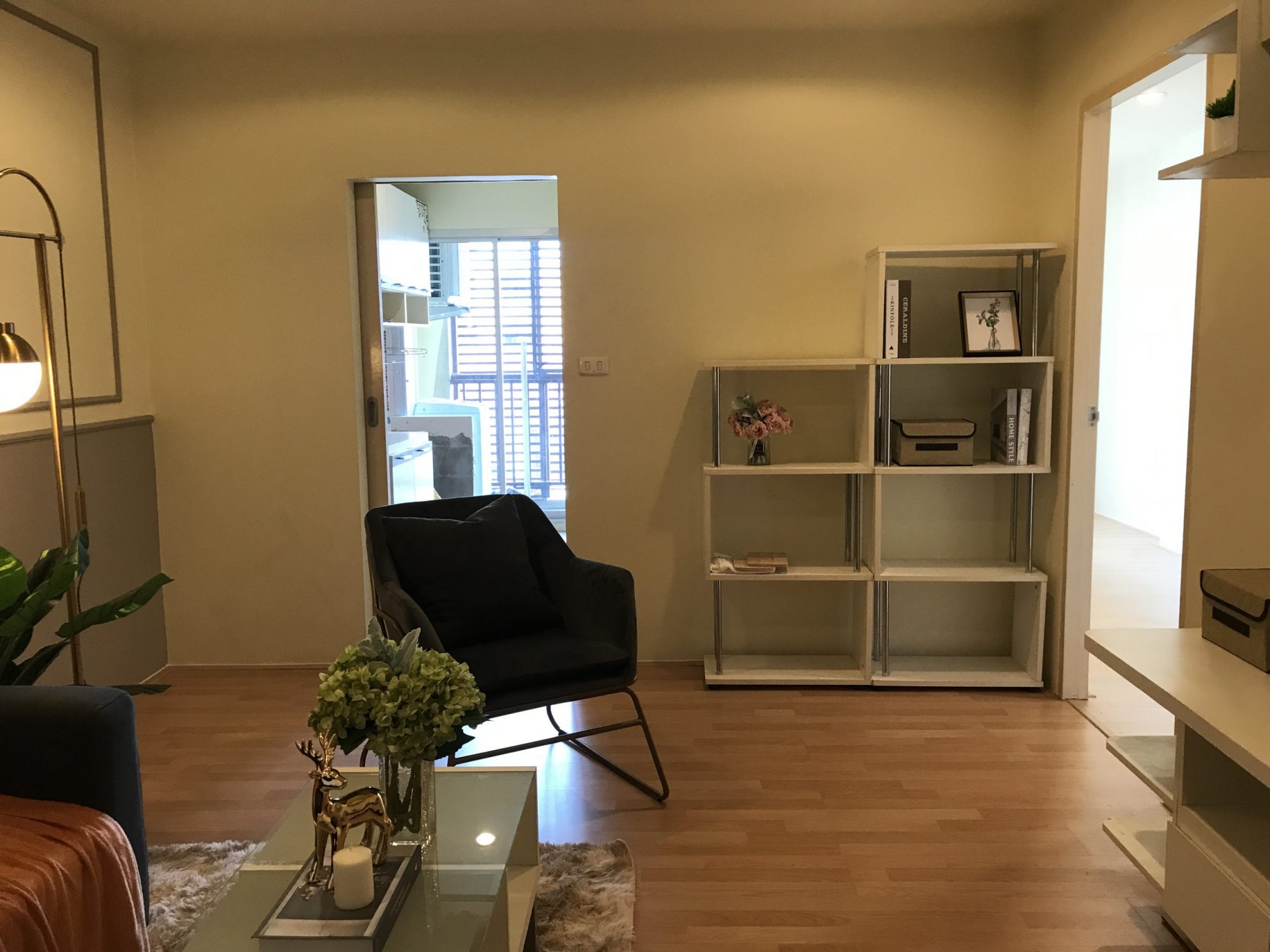 ขายคอนโด 1 นอน ห้องใหญ่ กลางลาดพร้าว 40 ตร.ม. ไม่ถึง 2 ล้าน The Niche ลาดพร้าว 48