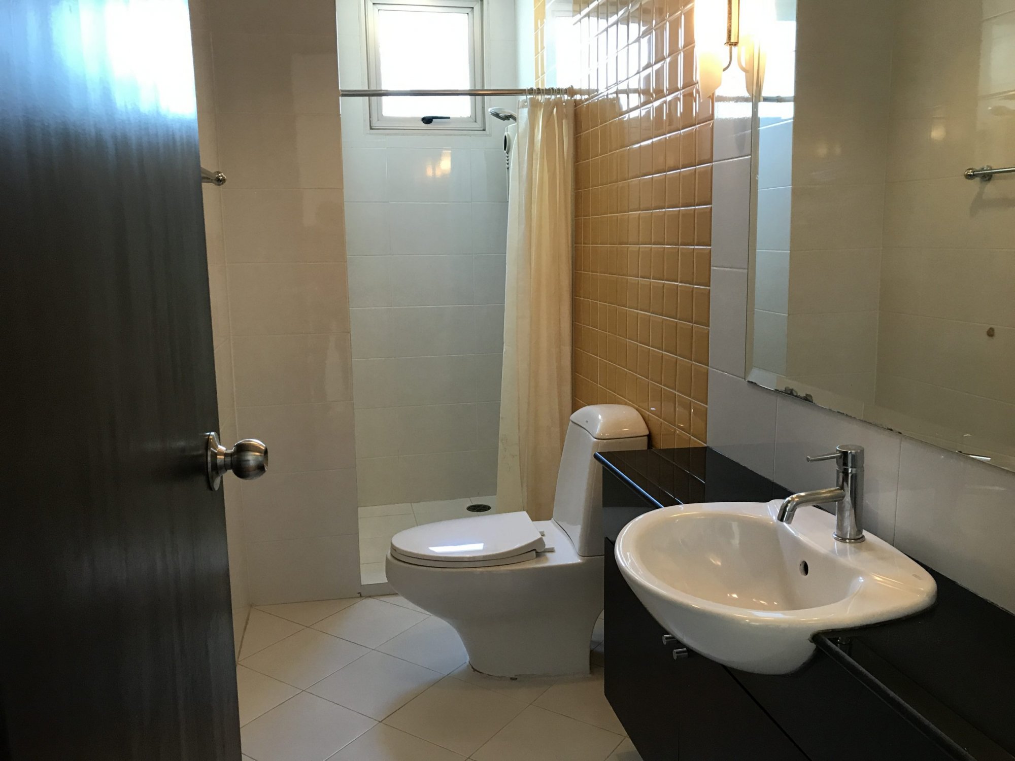 ให้เช่าคอนโดทำเลกรางกรุง 3 Bed for Rent at AP Citismarts สุขุมวิท 18 [Ref: P#202105-34376]