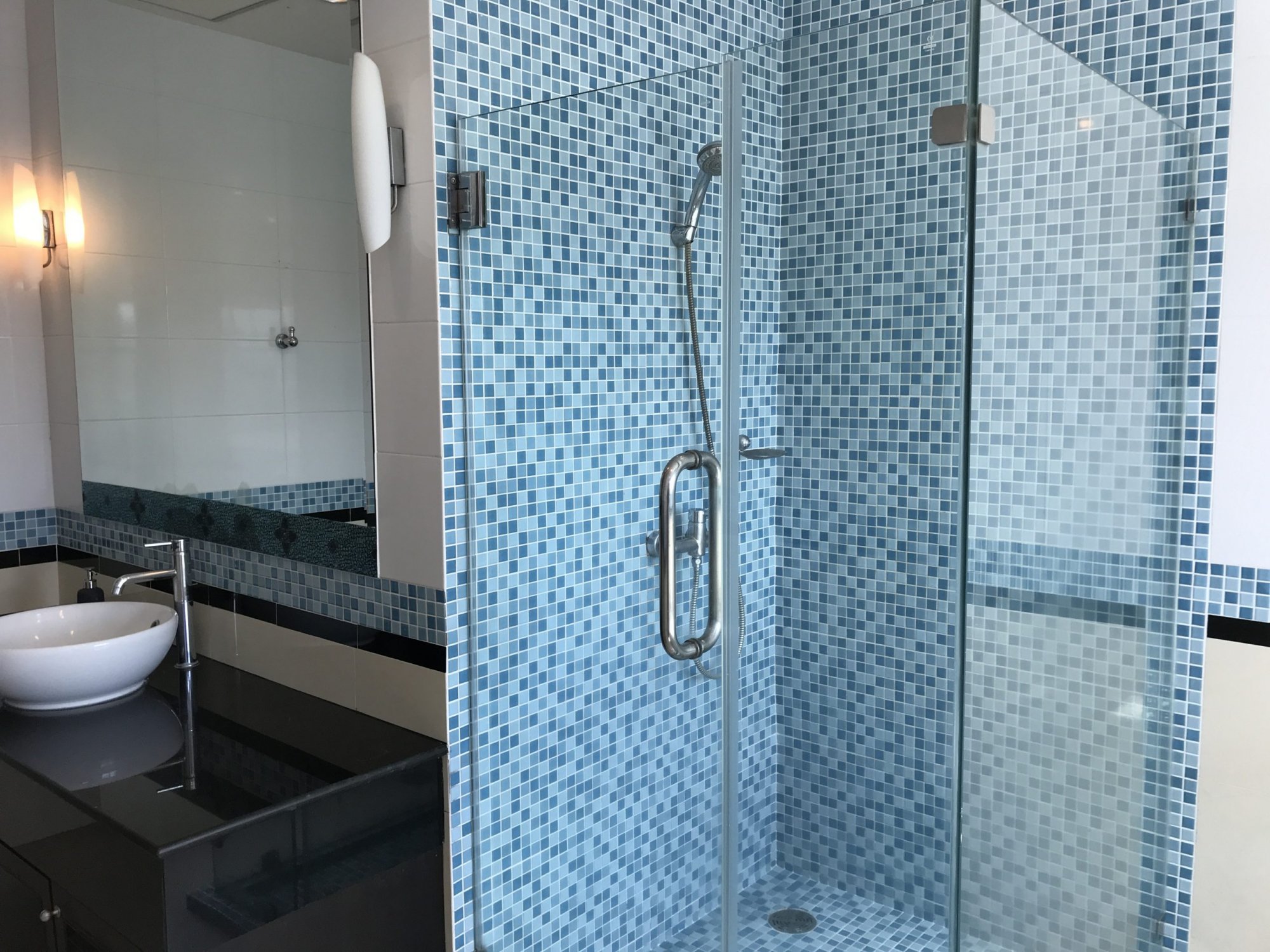 ให้เช่าคอนโดทำเลกรางกรุง 3 Bed for Rent at AP Citismarts สุขุมวิท 18 [Ref: P#202105-34376]