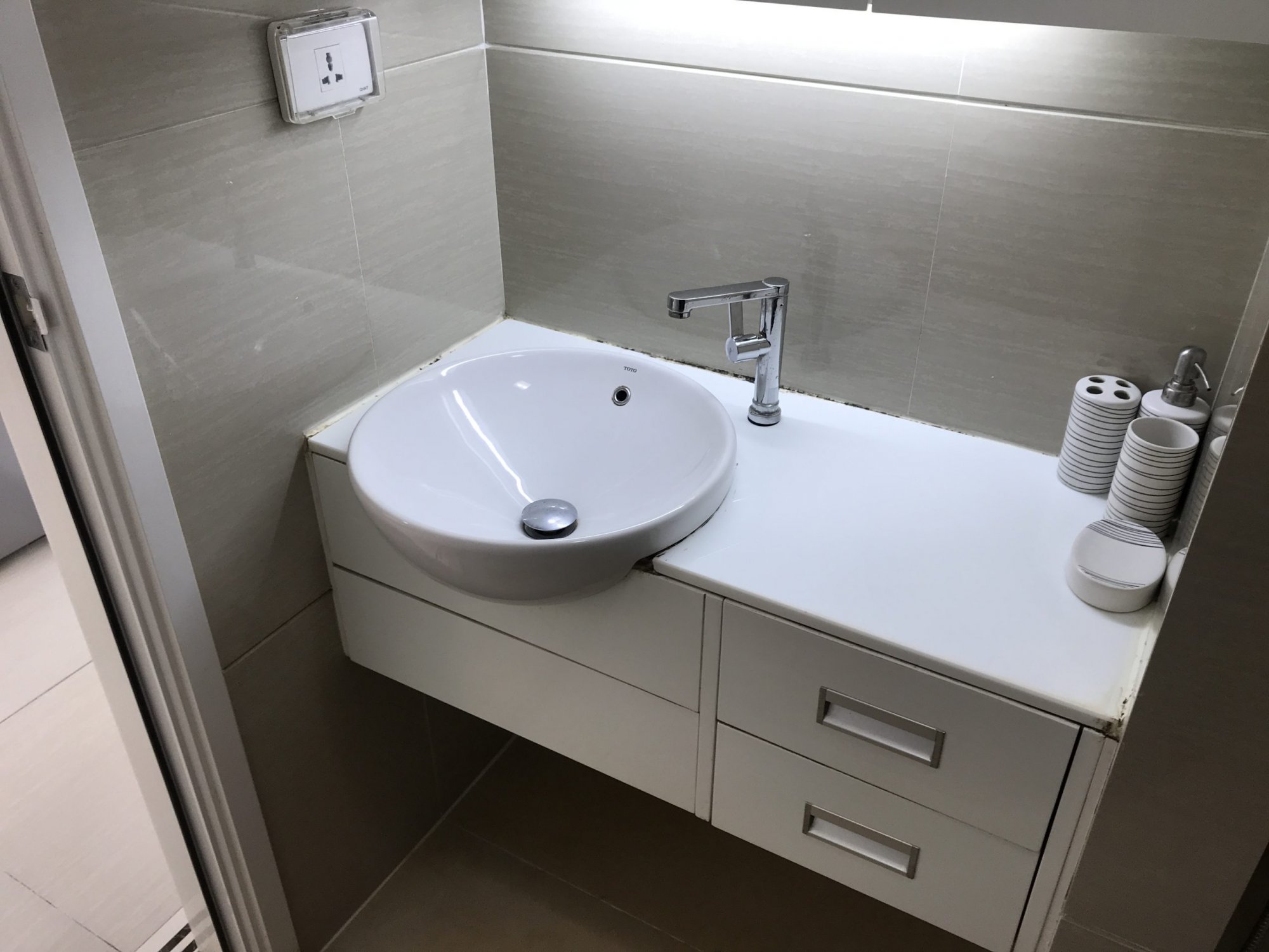 For sale at T.C. Green 1 Bedroom 1 Bathroom 3,283,000THB Fully furnished