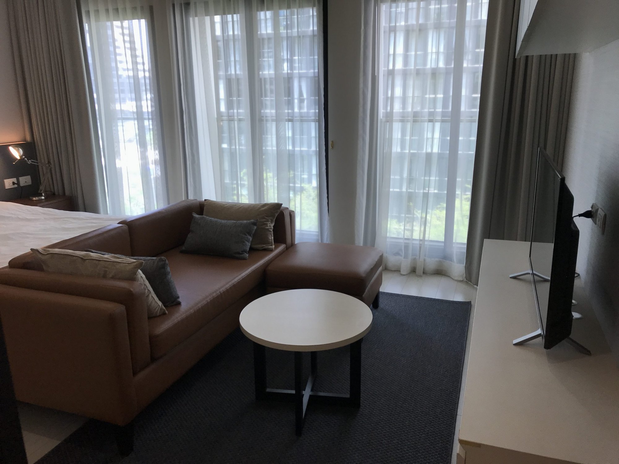 ปล่อยเช่า! Noble Ploenchit ในราคาเพียง 50,000บาท/เดือน 1 ห้องนอน 1 ห้องน้ำ 47.5ตรม. ใกล้ BTS เพลินจิต เฟอร์นิเจอร์ครบพร้อมเข้าอยู่ (ต่อรองราคาได้) PROP000469