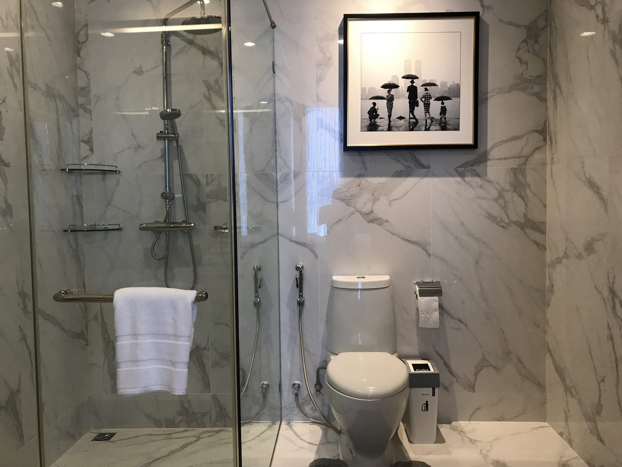 ปล่อยเช่า! Noble Ploenchit ในราคาเพียง 40,000บาท/เดือน 1 ห้องนอน 1 ห้องน้ำ 45ตรม. ใกล้ BTS เพลินจิต เฟอร์นิเจอร์ครบพร้อมเข้าอยู่ PROP000473