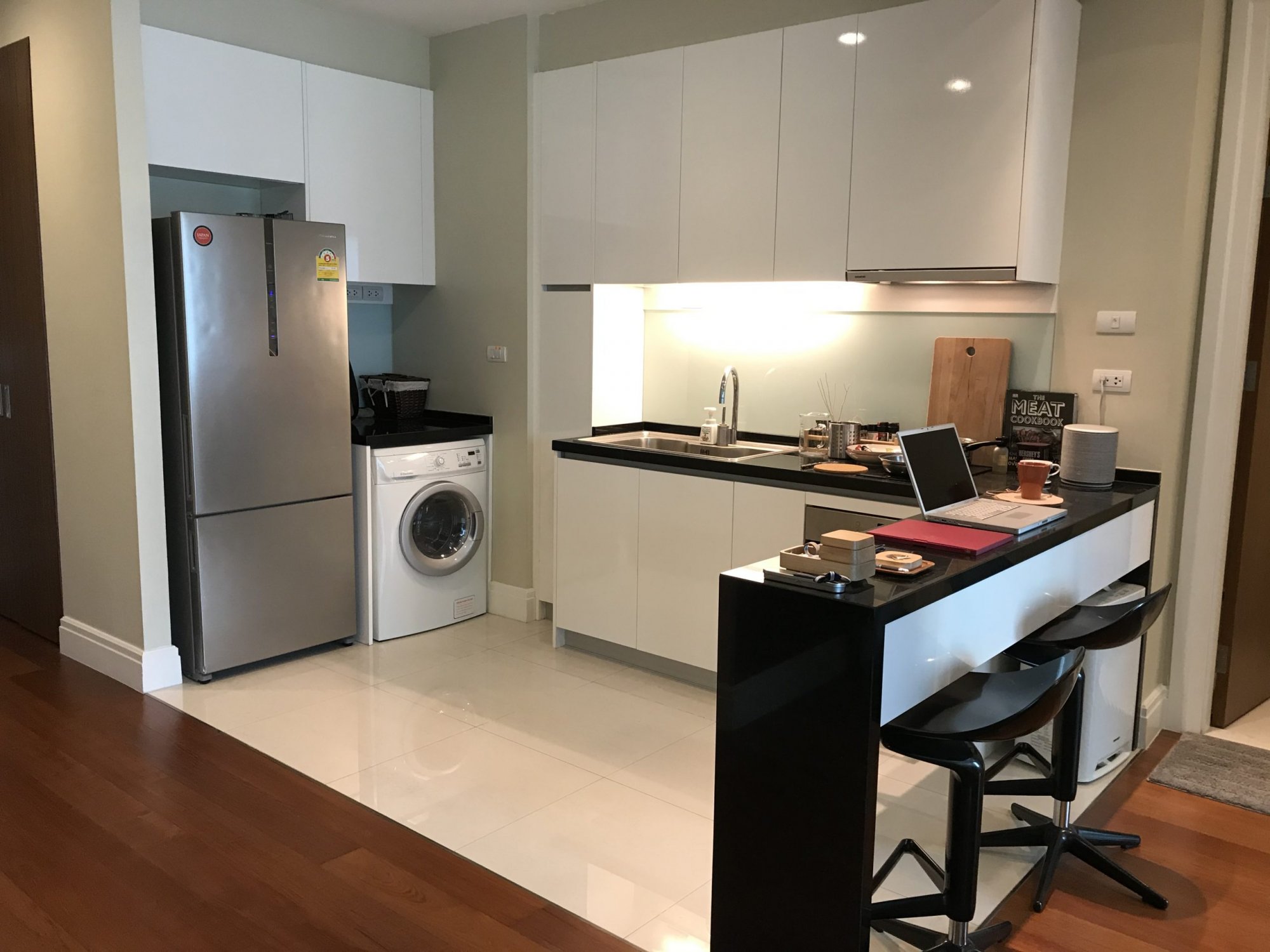 เช่า! Bright Sukhumvit 24 2 ห้องนอน 90 ตรม. ใกล้ BTS พร้อมพงษ์ เพียง 75,000 บาท/เดือน เฟอร์นิเจอร์ครบพร้อมเข้าอยู่(K-0274)