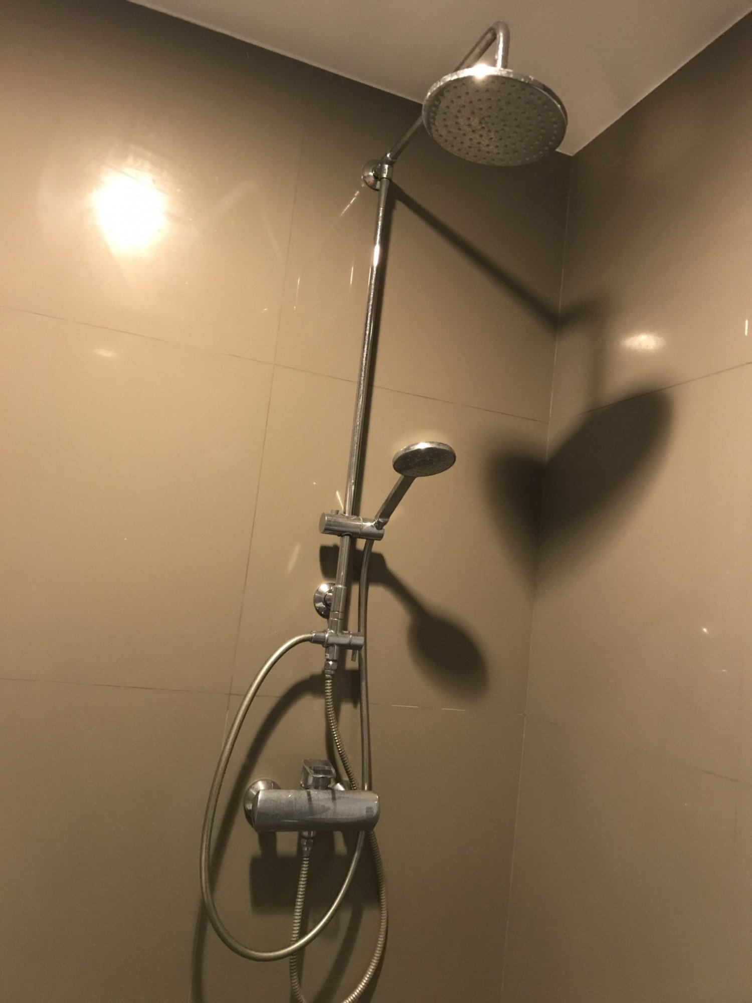 The Crest Sukhumvit 34 ปล่อยเช่าคอนโด ห้องกว้าง ราคาพิเศษเพียง 40,000บาท/เดือน 1 ห้องนอน 1 ห้องน้ำ 46ตรม. ใกล้ BTS ทองหล่อ เฟอร์นิเจอร์ครบพร้อมเข้าอยู่