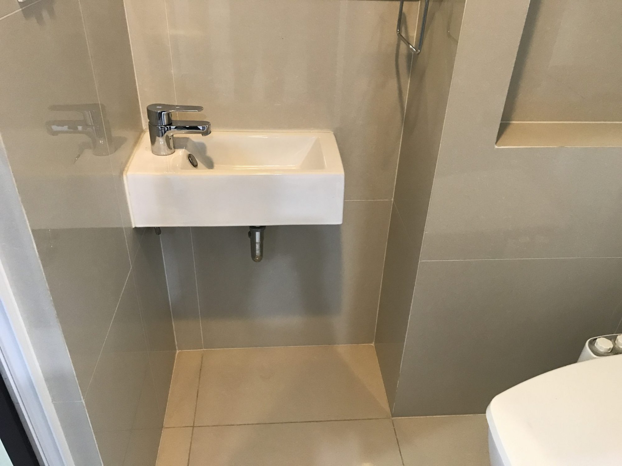 ปล่อยเช่า! Rhythm Sukhumvit 44/1 ในราคาเพียง 38,000บาท/เดือน 1 ห้องนอน ขนาด 45ตรม. ชั้นสูง++ วิวสวย ใกล้ BTS พระโขนง เฟอร์นิเจอร์ครบพร้อมเข้าอยู่ PROP000484