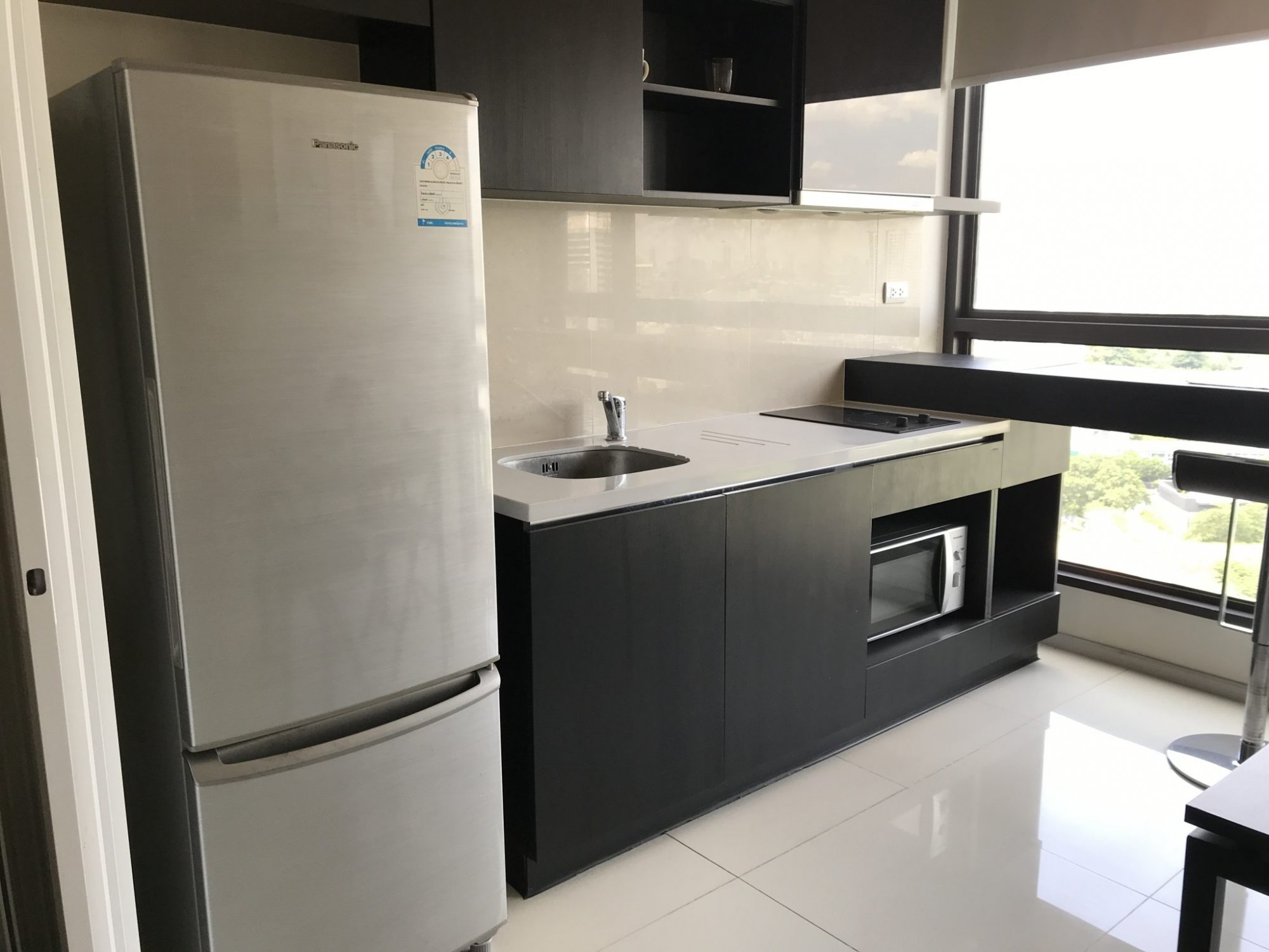 ** Super Deal! ** For rent at Rhythm Sukhumvit 44/1 27,000THB/month 1 Bedroom 1 Bathroom Fully furnished PROP000485