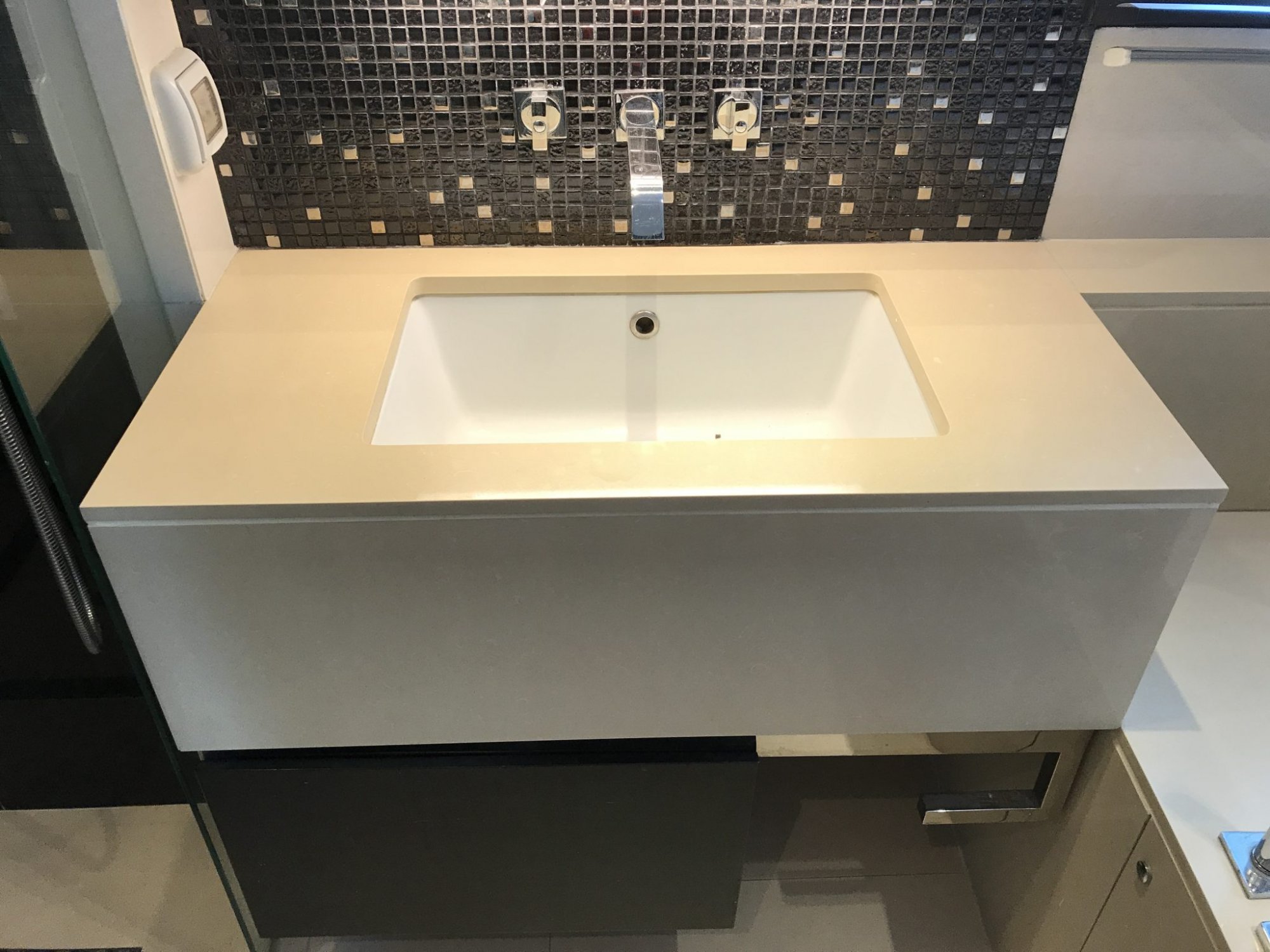 ปล่อยเช่า! The Address Sukhumvit 28 ในราคาเพียง 45,000บาท/เดือน 1 ห้องนอนขนาดใหญ่ 73 ตรม. ใกล้ BTS พร้อมพงษ์ เฟอร์นิเจอร์ครบพร้อมเข้าอยู่