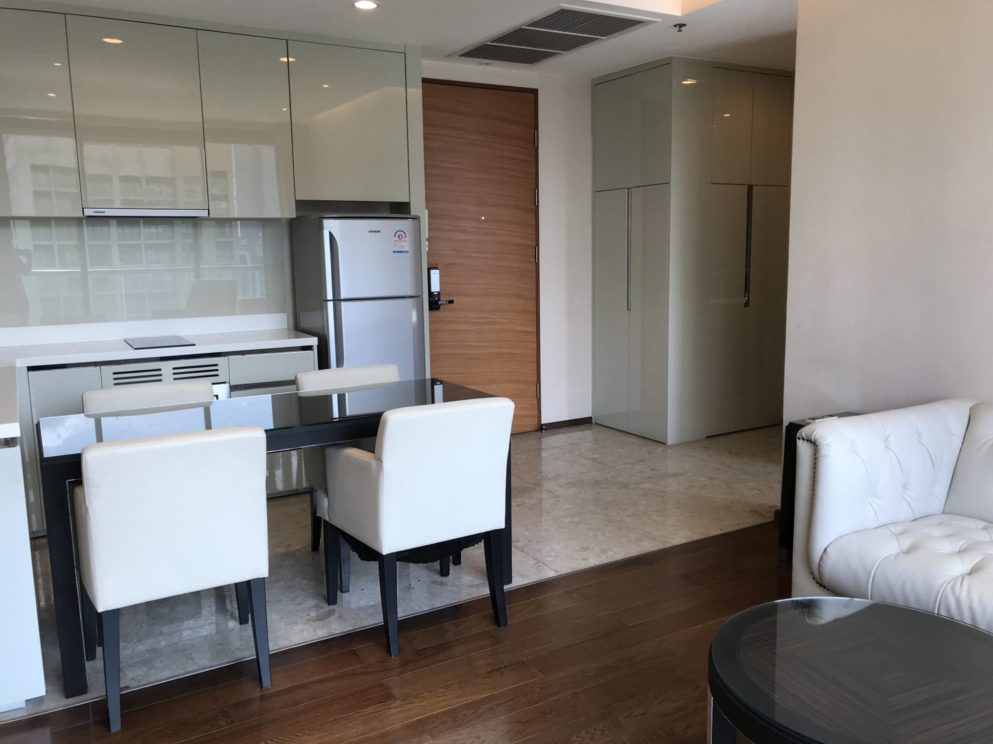 ปล่อยเช่า! The Address Sukhumvit 28 ในราคาเพียง 50,000บาท/เดือน 2 ห้องนอนขนาดใหญ่ 67 ตรม. ใกล้ BTS พร้อมพงษ์ เฟอร์นิเจอร์ครบพร้อมเข้าอยู่