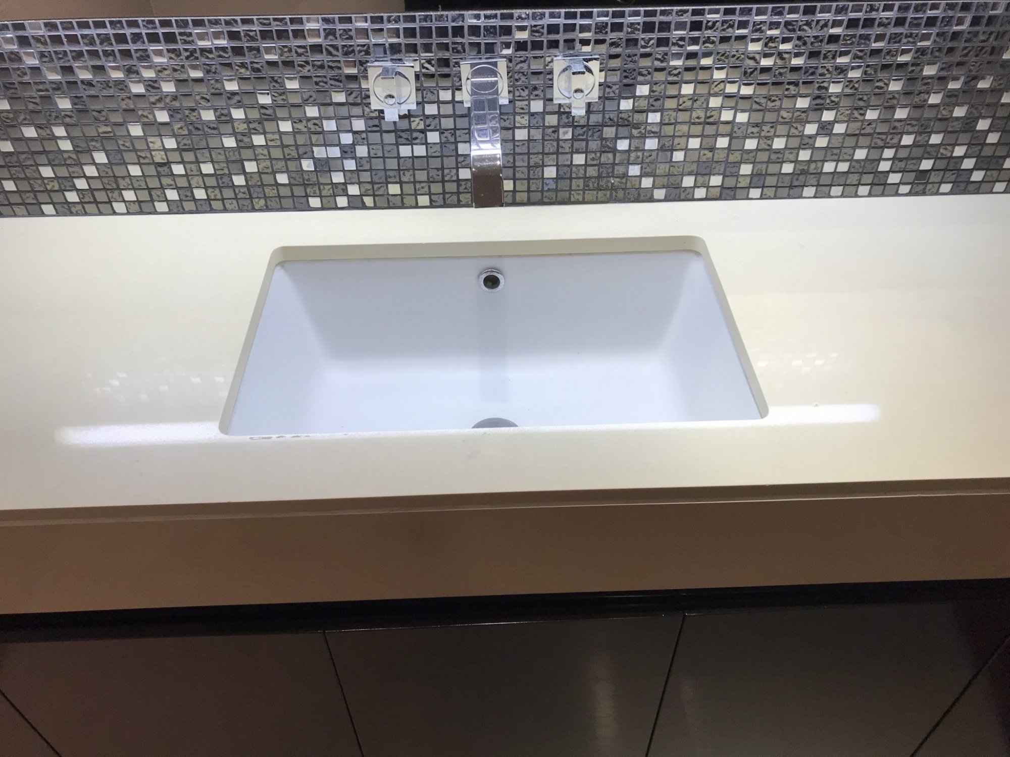 ปล่อยเช่า! The Address Sukhumvit 28 ในราคาเพียง 50,000บาท/เดือน 2 ห้องนอนขนาดใหญ่ 67 ตรม. ใกล้ BTS พร้อมพงษ์ เฟอร์นิเจอร์ครบพร้อมเข้าอยู่