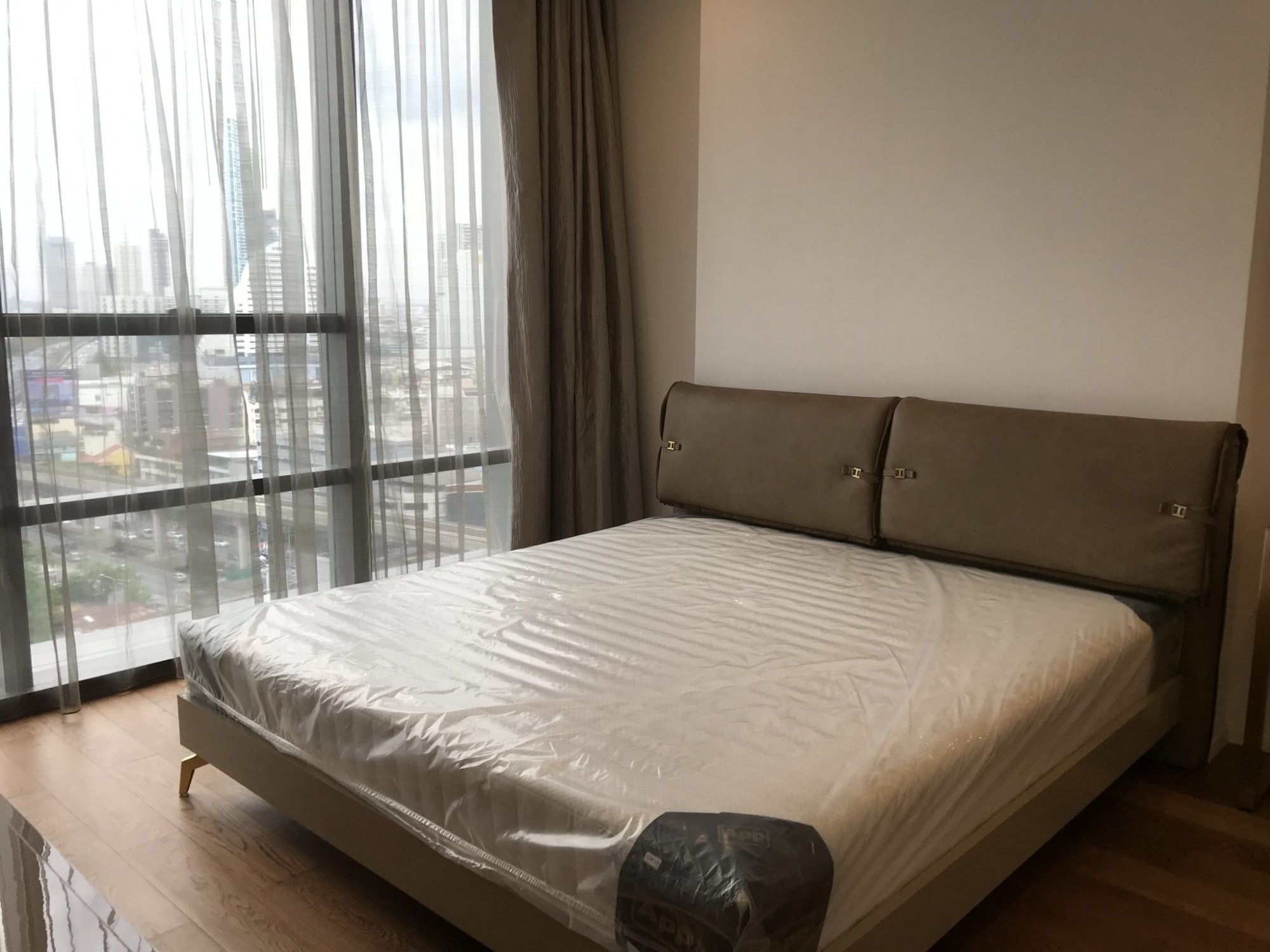 For Sale The Bangkok Sathorn 13,500,000 THB. Luxury Condominium with a Private Lift Access