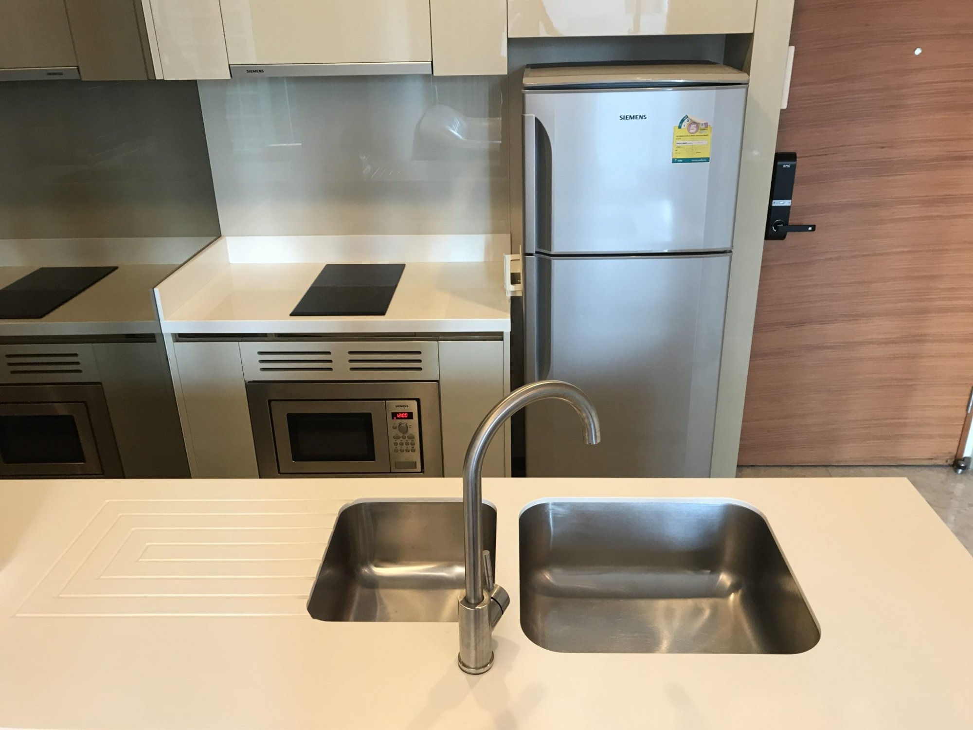 For rent/sale at The Address Sukhumvit 28 30,000THB/month  Sale 8,900,000 THB All Inclusive1 Bedroom 1 Bathroom Fully furnished