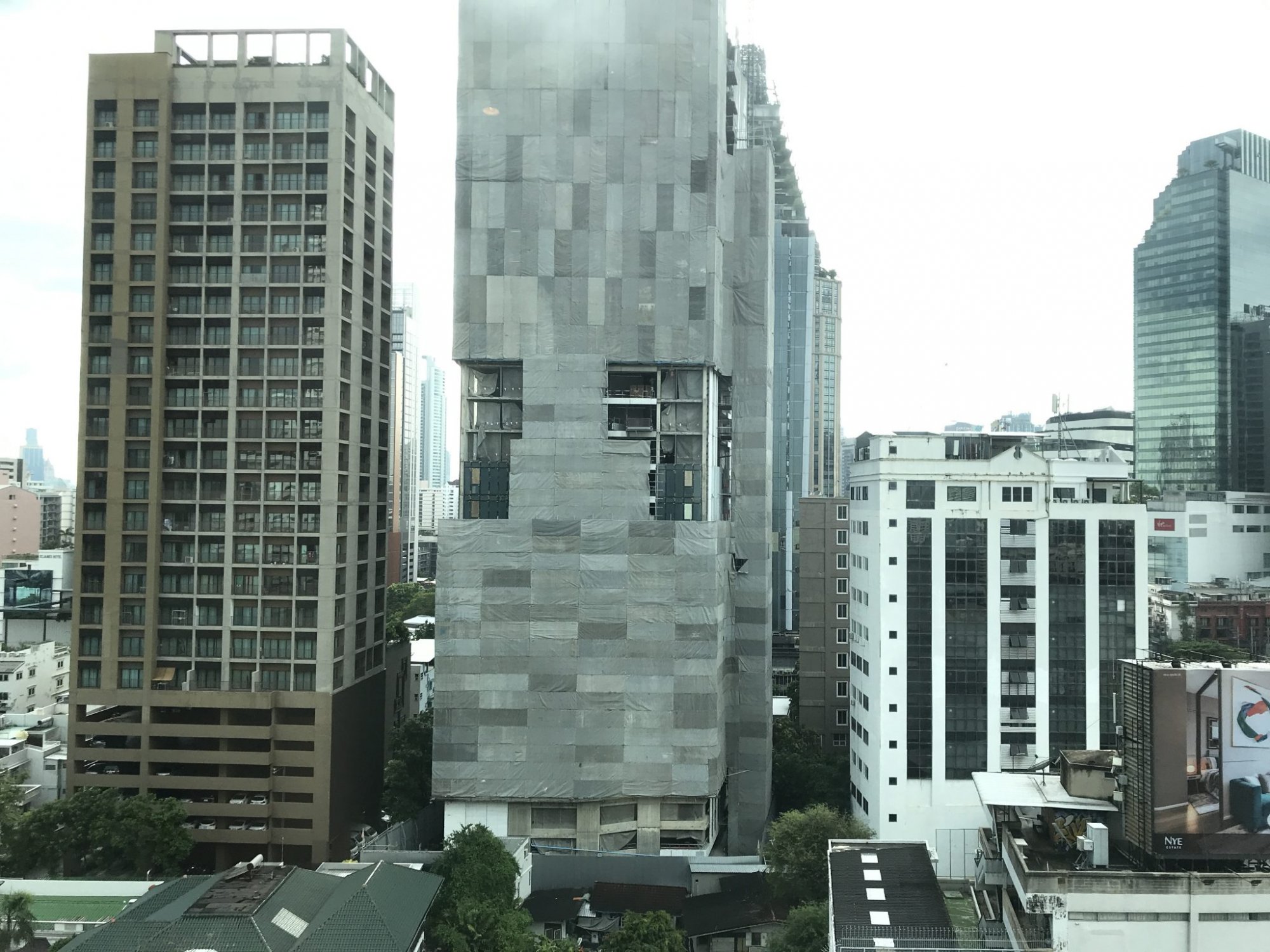 ปล่อยขาย/เช่า! The Address Sukhumvit 28 ในราคาเพียง 30,000บาท/เดือน 1 ห้องนอนขนาดใหญ่ 45.02 ตรม. ขายเพียง 8,900,000 บาท (รวมค่าใช้จ่ายทุกอย่าง) ใกล้ BTS พร้อมพงษ์ เฟอร์นิเจอร์ครบพร้อมเข้าอยู่