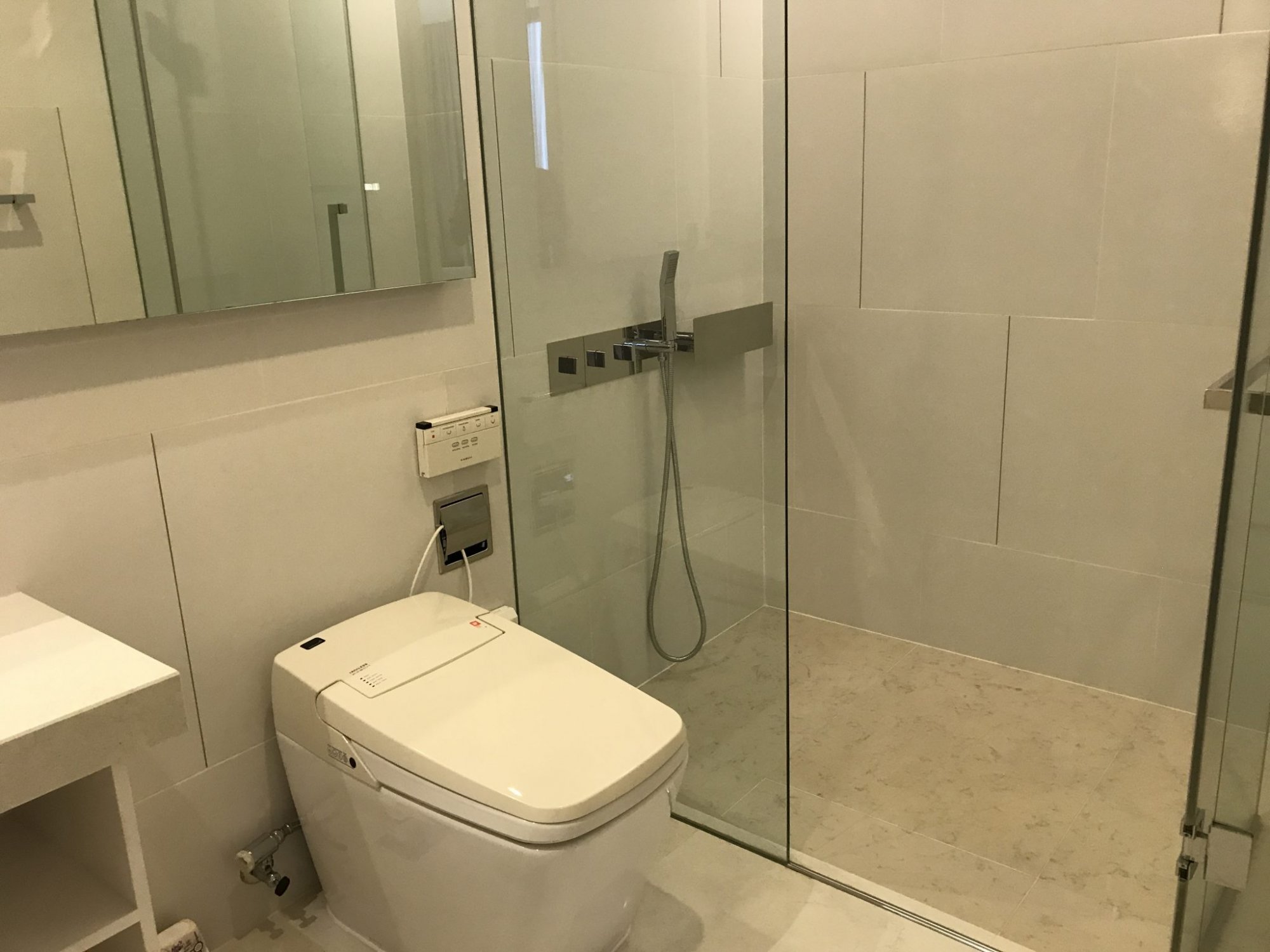 ขาย-เช่า The Bangkok Sathorn, Luxury Condominium with a Private Lift Access