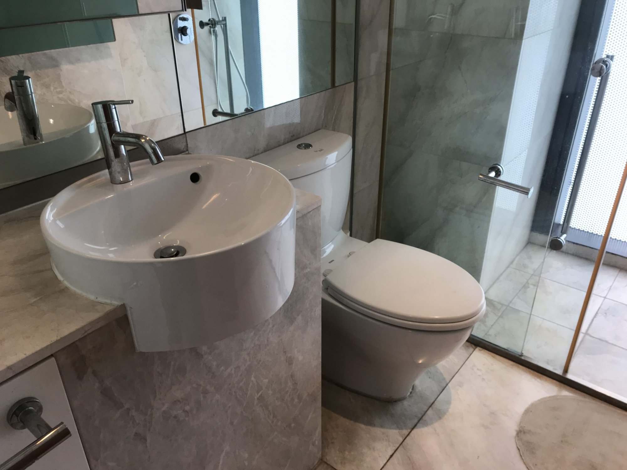 ปล่อยเช่า! The Met (เดอะ เม็ท) ในราคาเพียง 120,000บาท/เดือน 3 ห้องนอน 4 ห้องน้ำ 196ตรม. ใกล้ BTS ช่องนนทรี เฟอร์นิเจอร์ครบพร้อมเข้าอยู่ PROP000505