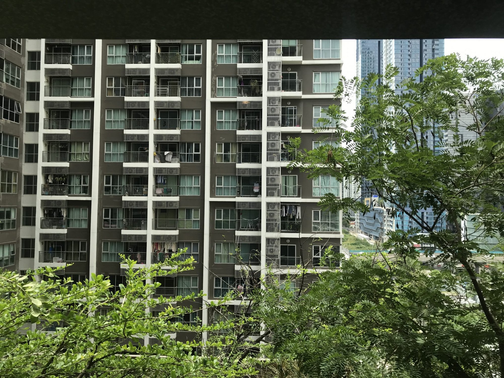 For Sale! at Aspire Rama9 2 Bedroom 2 Bathroom 6,990,000 THB Fully furnished