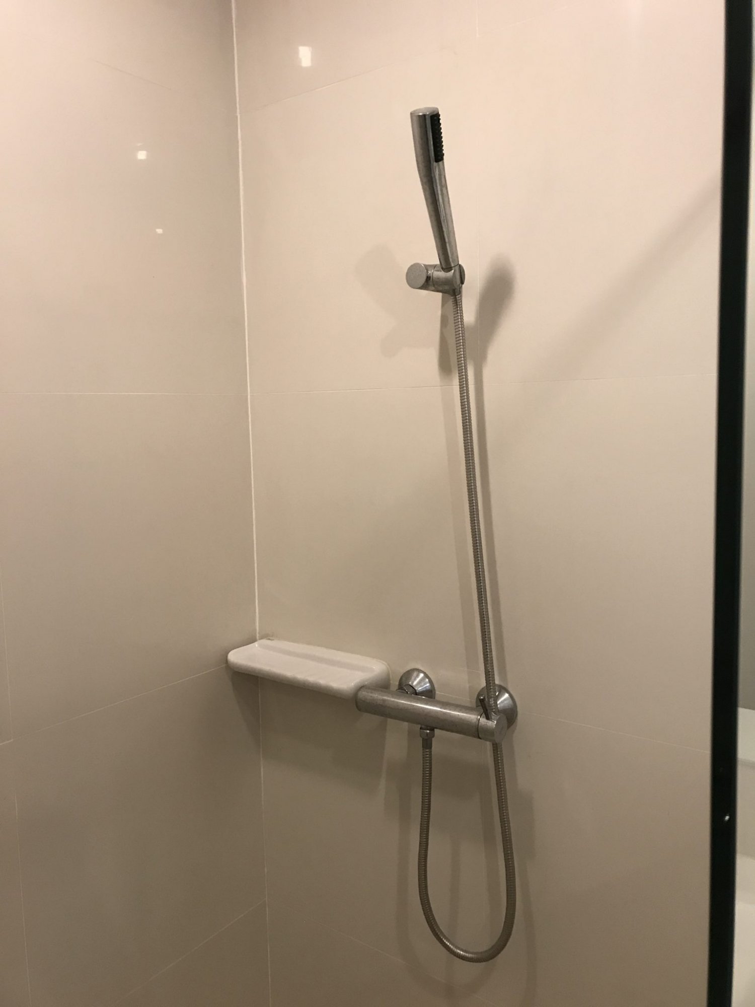 ปล่อยเช่า! Amanta Ratchada ในราคาเพียง 30,000บาท/เดือน 2 ห้องนอน 2 ห้องน้ำ 87ตรม. ใกล้ MTR ศูนย์วัฒนธรรม เฟอร์นิเจอร์ครบพร้อมเข้าอยู่ PROP000511