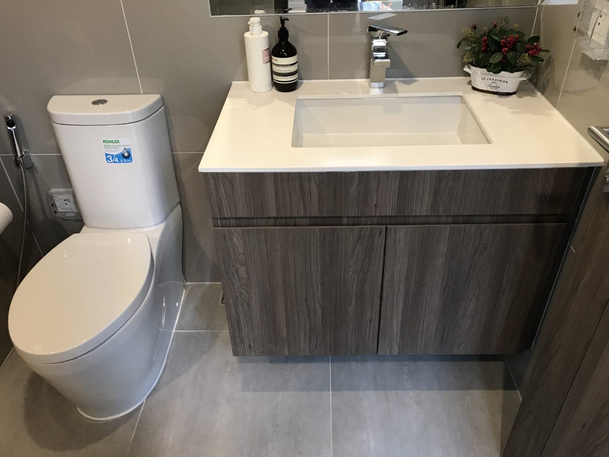 ให้เช่า Ideo Mobi Asoke ราคาพิเศษ สู้โควิด  ใกล้ MRT เพชรบุรี เพียง 30,000บาท/เดือน Duplex  เฟอร์นิเจอร์ครบพร้อมเข้าอยู่