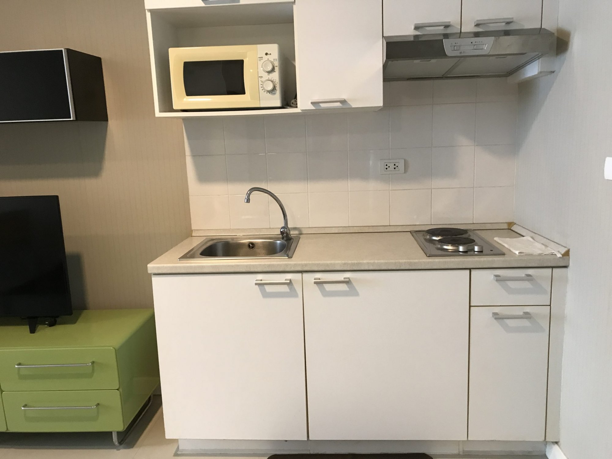 For rent at The Clover Thonglor 1 Bedroom 1 Bathroom 25,000THB/month Fully furnished PROP000521