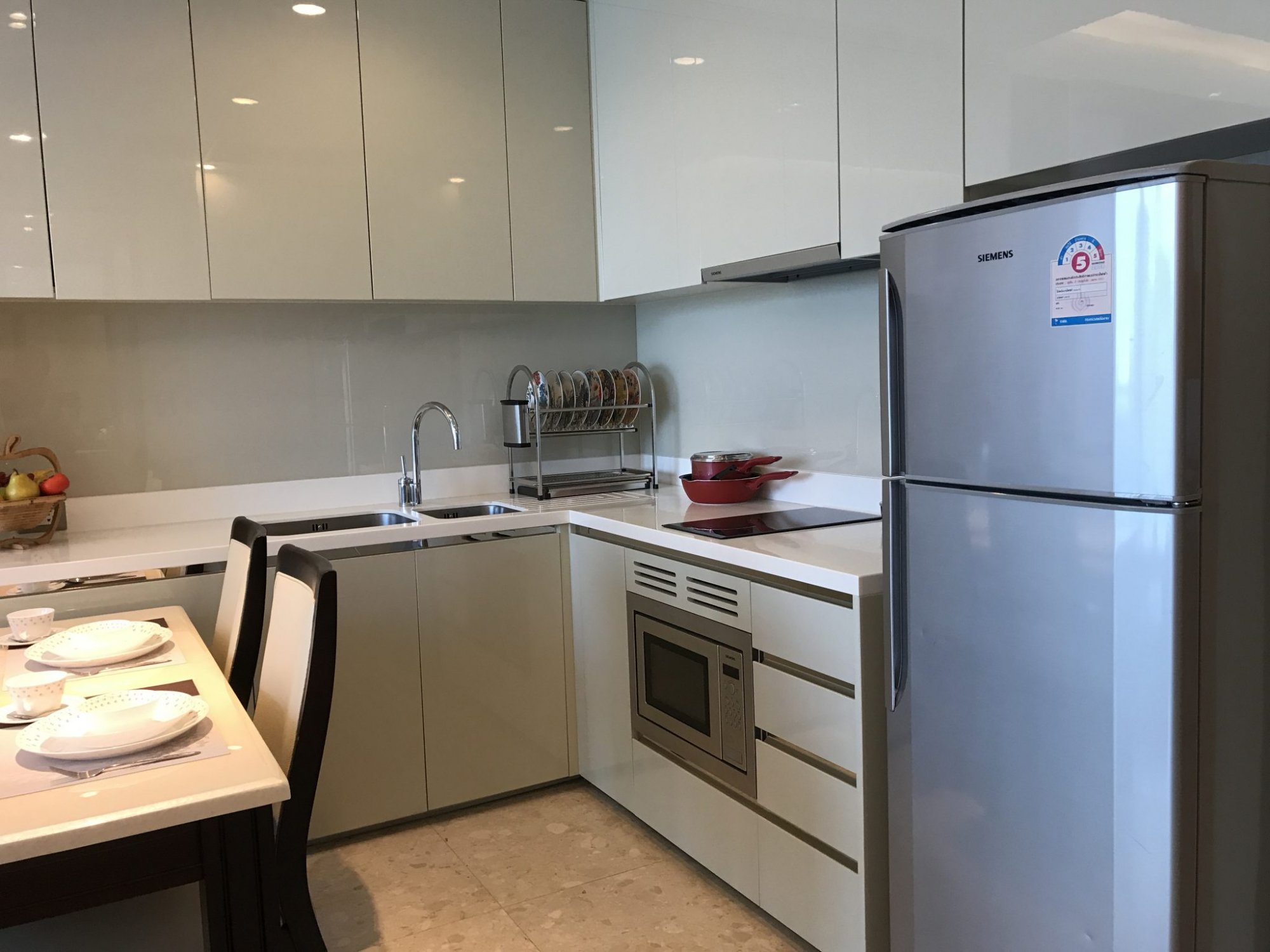 ปล่อยเช่า/ขาย! The Address Sukhumvit 28 ในราคาเพียง 50,000บาท/เดือน ขายเพียว 18,200,000 บาท (ต่อรองได้) ราคานี้รวมค่าใช่จ่ายทุกอย่างแล้ว2 ห้องนอนขนาดใหญ่ 68 ตรม. ใกล้ BTS พร้อมพงษ์ เฟอร์นิเจอร์ครบพร้อมเข้าอยู่