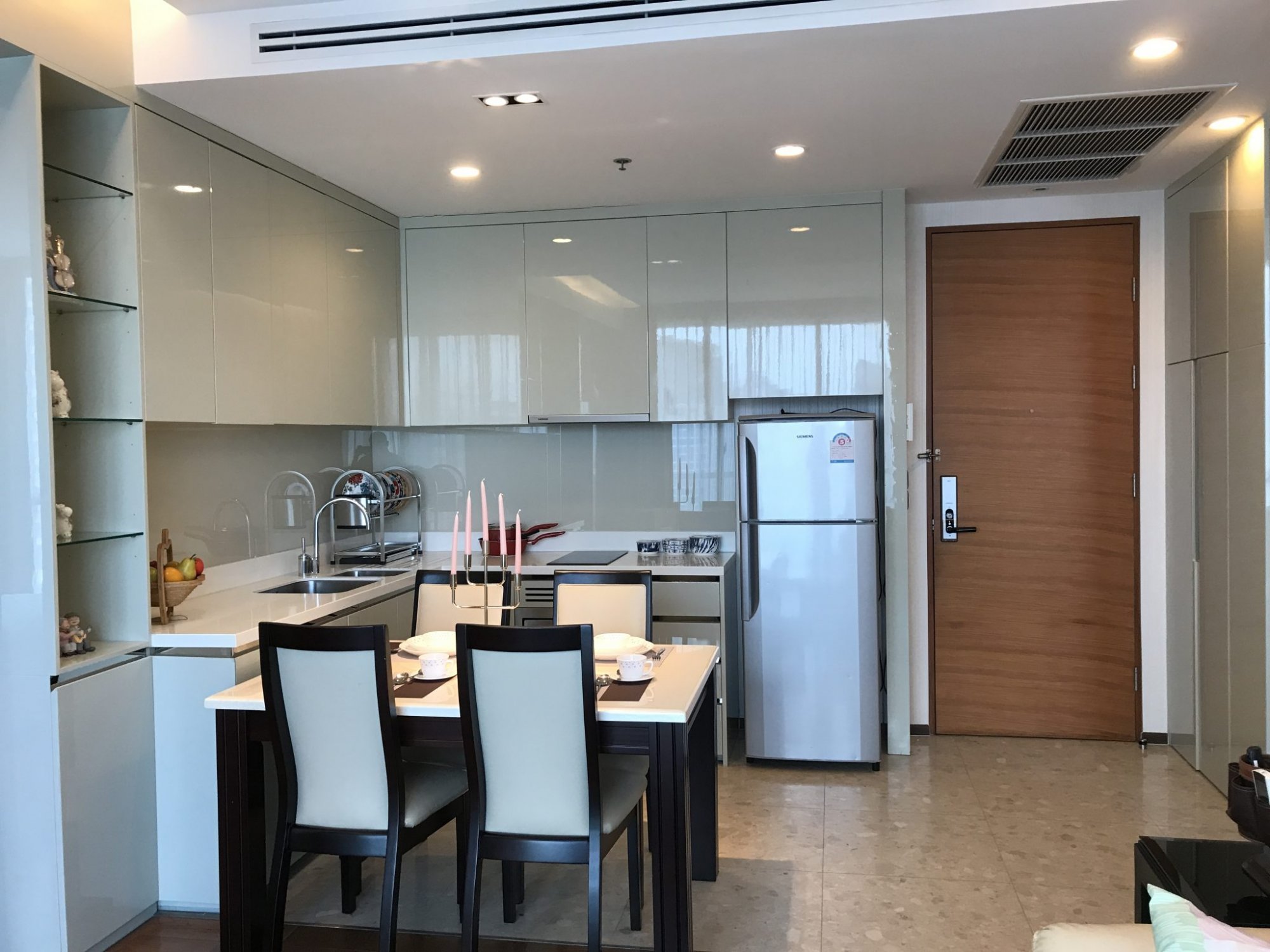 ปล่อยเช่า/ขาย! The Address Sukhumvit 28 ในราคาเพียง 50,000บาท/เดือน ขายเพียว 18,200,000 บาท (ต่อรองได้) ราคานี้รวมค่าใช่จ่ายทุกอย่างแล้ว2 ห้องนอนขนาดใหญ่ 68 ตรม. ใกล้ BTS พร้อมพงษ์ เฟอร์นิเจอร์ครบพร้อมเข้าอยู่
